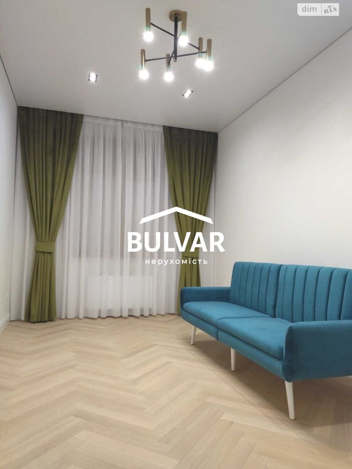 Продажа четырехкомнатной квартиры в Харькове, на ул. Динамовская 1, район Нагорный (Киевский) фото 1