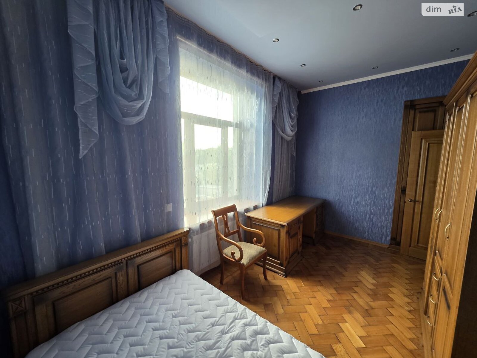 Продаж трикімнатної квартири в Харкові, на вул. Культури 9, район Нагірний (Київський) фото 1 Продаж трикімнатної квартири в Харкові, на вул. Культури 9, район Нагірний (Київський) фото 1