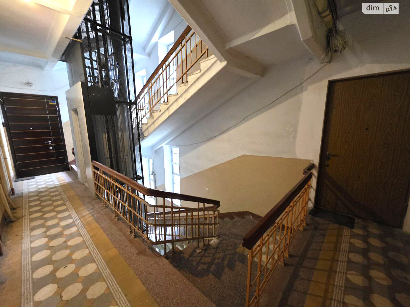 Продаж трикімнатної квартири в Харкові, на вул. Культури 9, район Нагірний (Київський) фото 1 Продаж трикімнатної квартири в Харкові, на вул. Культури 9, район Нагірний (Київський) фото 1