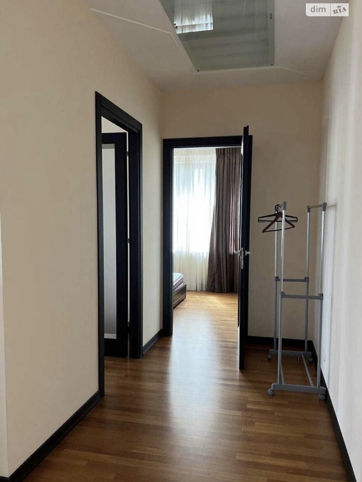 Продаж трикімнатної квартири в Харкові, на вул. Свободи 36А, район Нагірний (Київський) фото 1 Продаж трикімнатної квартири в Харкові, на вул. Свободи 36А, район Нагірний (Київський) фото 1