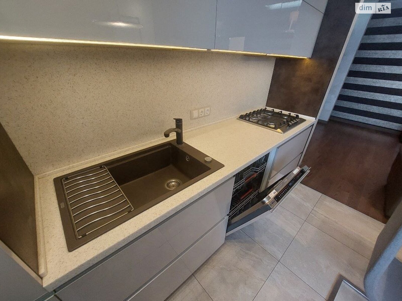 Продажа трехкомнатной квартиры в Харькове, на ул. Ярослава Мудрого 30А, район Шевченковский фото 1