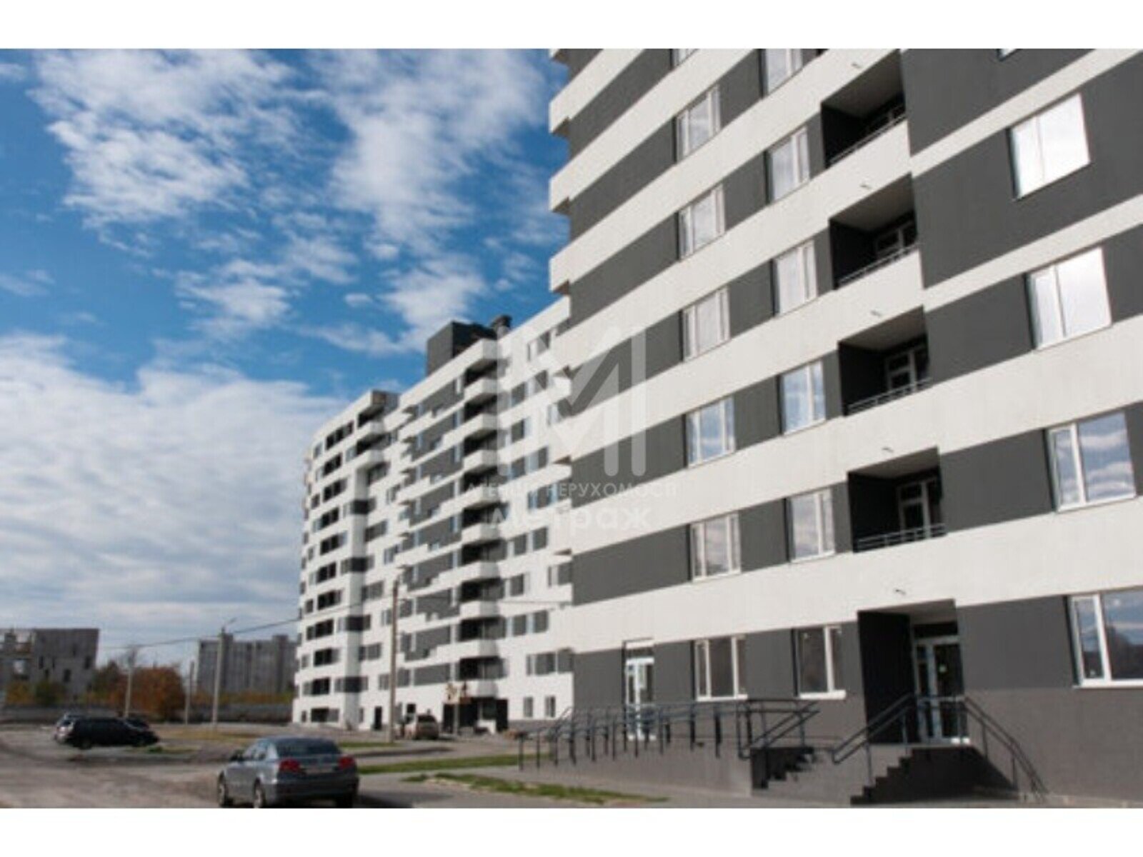 Продаж трикімнатної квартири в Харкові, на просп. Героїв Харкова 144Г, район Немишлянський фото 1