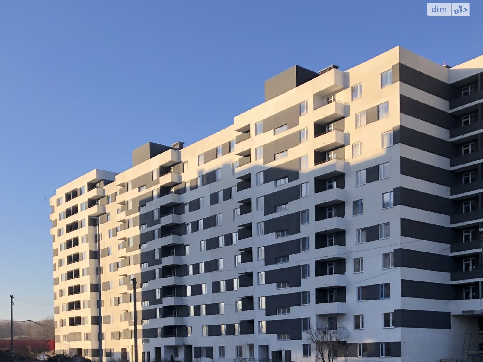 Продажа трехкомнатной квартиры в Харькове, на просп. Героев Харькова 158, район Немышлянский фото 1 Продажа трехкомнатной квартиры в Харькове, на просп. Героев Харькова 158, район Немышлянский фото 1