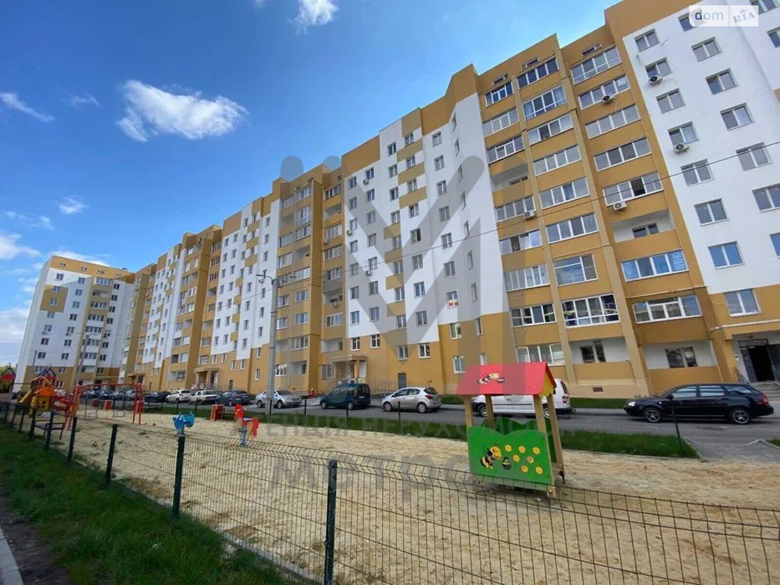 Продаж трикімнатної квартири в Харкові, на просп. Льва Ландау 52, район Немишлянський фото 1