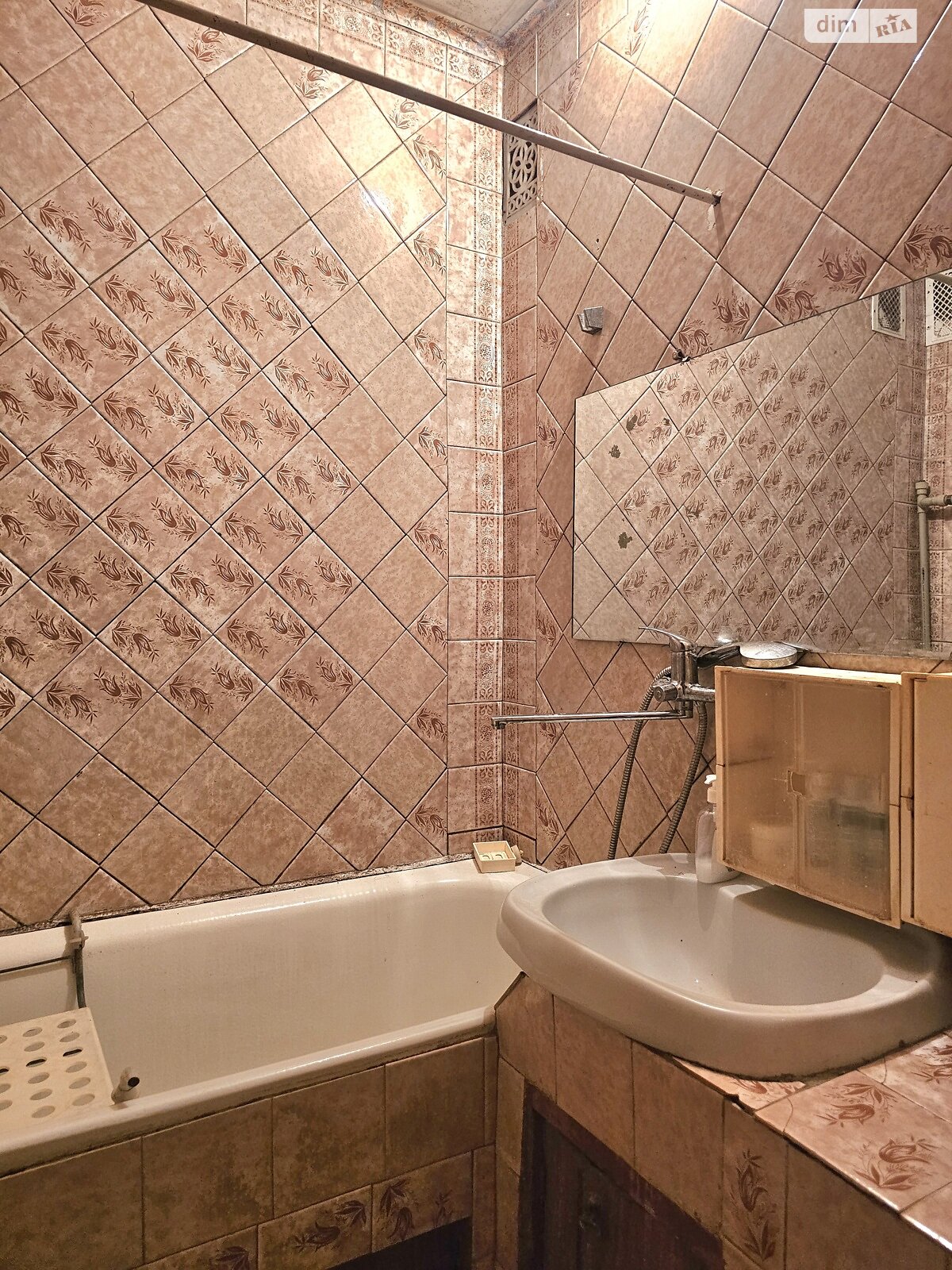 Продажа двухкомнатной квартиры в Харькове, на ул. Юбилейная 4, кв. 2, район Немышлянский фото 1 Продажа двухкомнатной квартиры в Харькове, на ул. Юбилейная 4, кв. 2, район Немышлянский фото 1