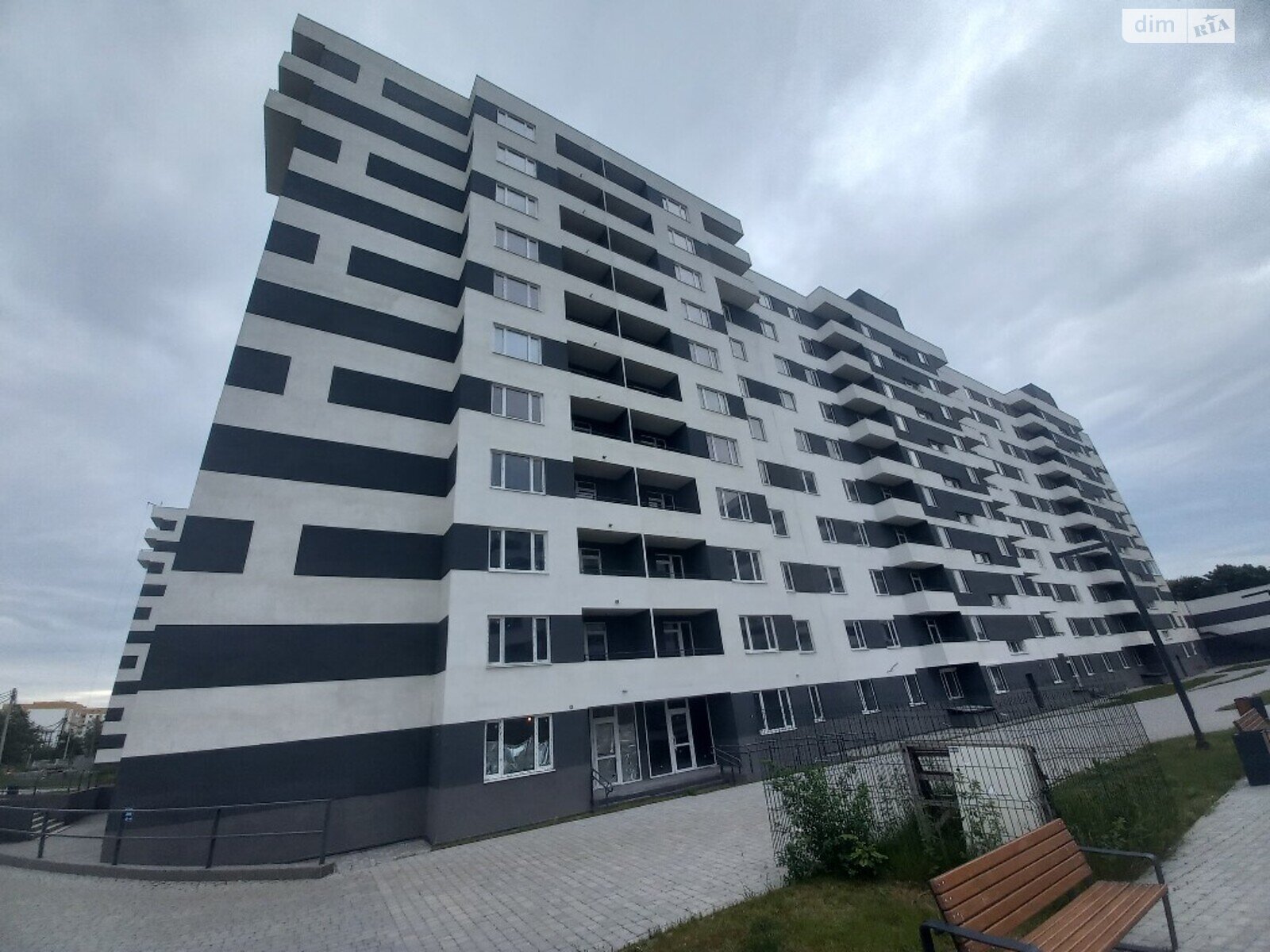 Продаж трикімнатної квартири в Харкові, на просп. Героїв Харкова 158, район Немишлянський фото 1