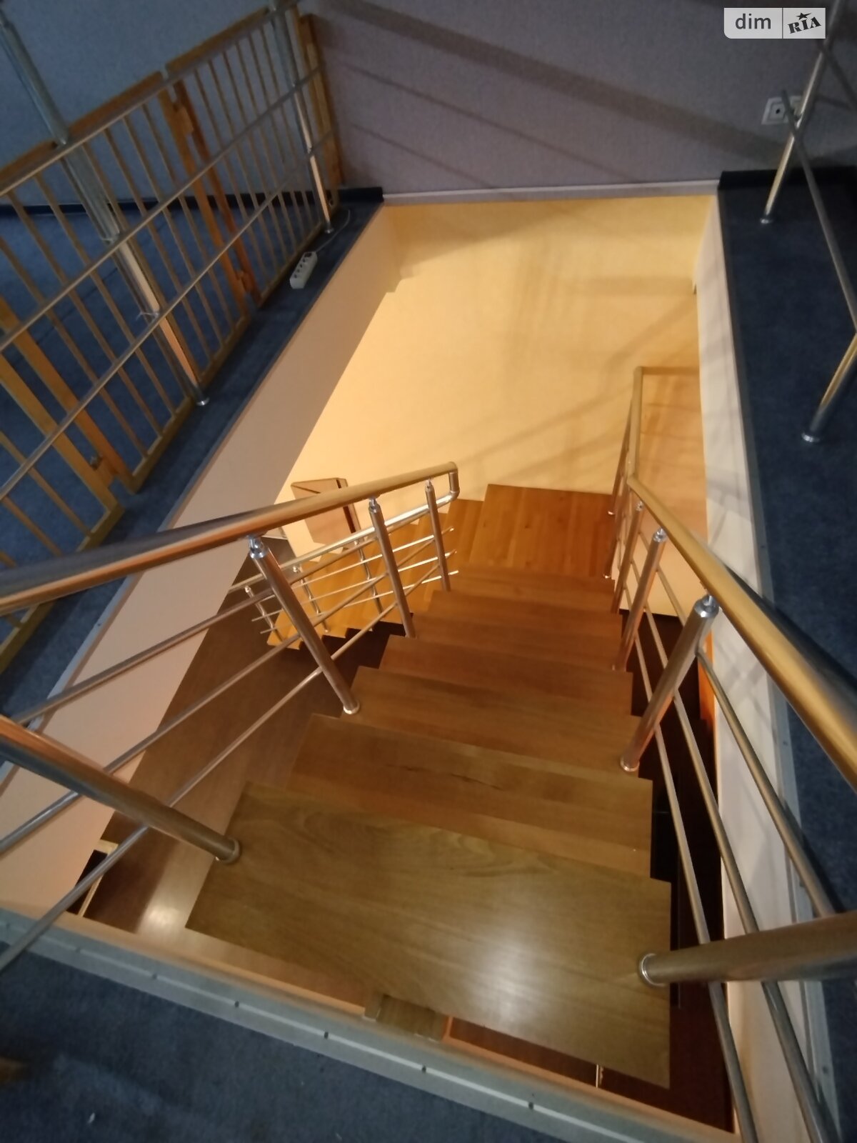 Продаж чотирикімнатної квартири в Харкові, на вул. Нескорених 32Б, фото 1 Продаж чотирикімнатної квартири в Харкові, на вул. Нескорених 32Б, фото 1