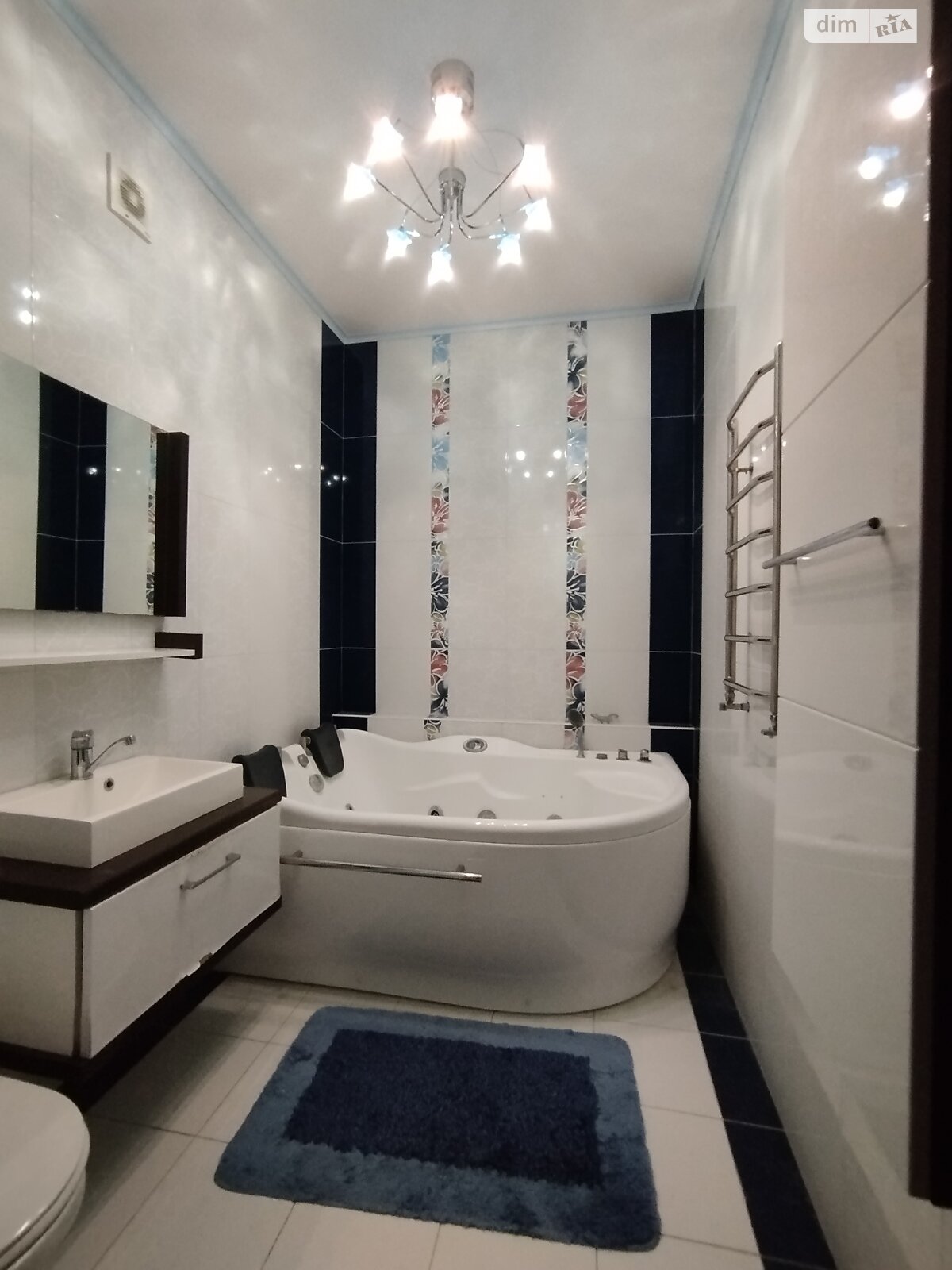 Продаж чотирикімнатної квартири в Харкові, на вул. Нескорених 32Б, фото 1 Продаж чотирикімнатної квартири в Харкові, на вул. Нескорених 32Б, фото 1