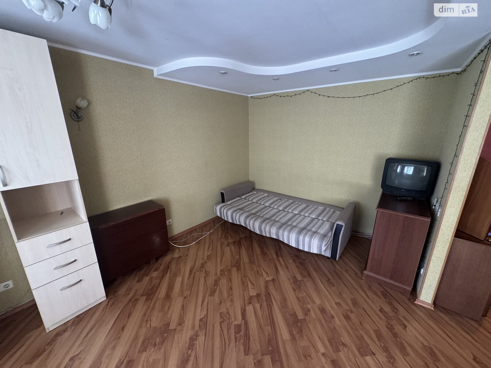 Продажа однокомнатной квартиры в Харькове, на просп. Дзюбы, район Новая Бавария фото 1 Продажа однокомнатной квартиры в Харькове, на просп. Дзюбы, район Новая Бавария фото 1