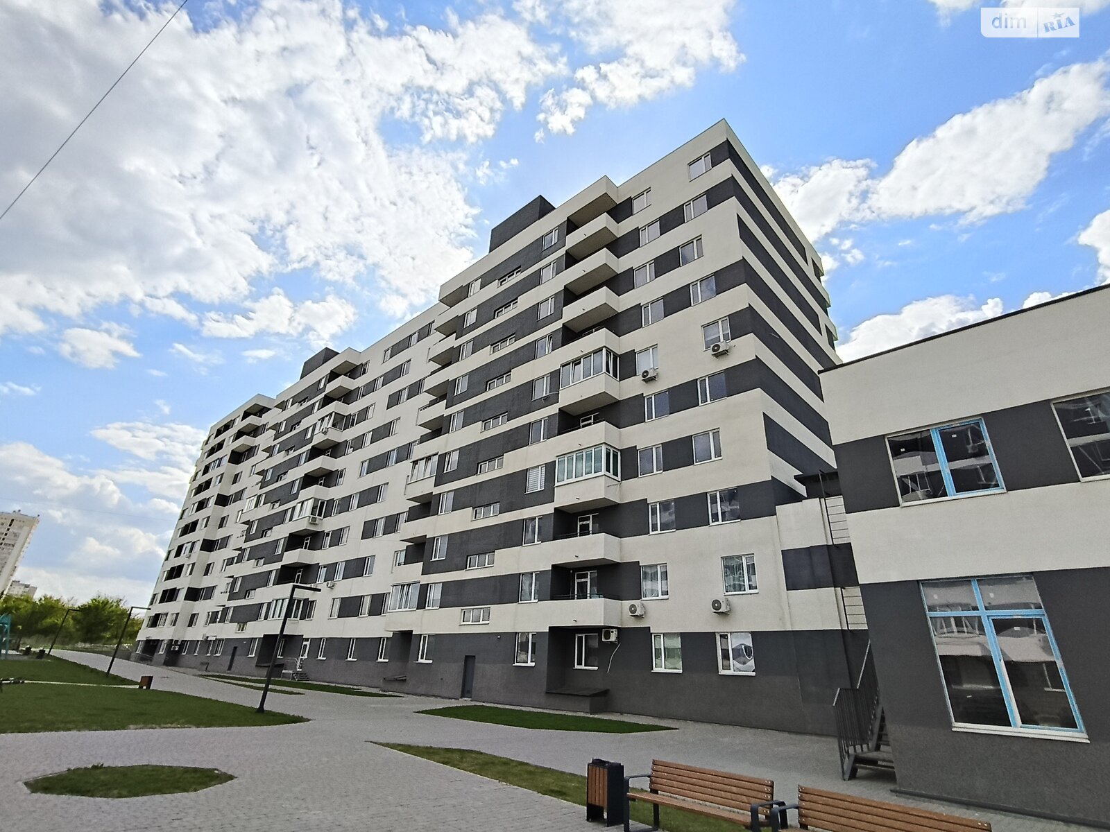 Продажа однокомнатной квартиры в Харькове, на просп. Героев Харькова 156, район undefined фото 1 Продажа однокомнатной квартиры в Харькове, на просп. Героев Харькова 156, район undefined фото 1