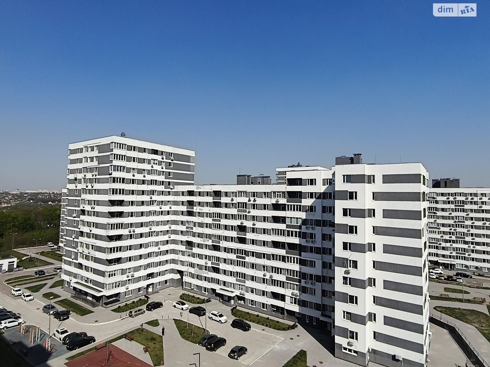 Продаж трикімнатної квартири в Харкові, на просп. Героїв Харкова 158, район undefined фото 1 Продаж трикімнатної квартири в Харкові, на просп. Героїв Харкова 158, район undefined фото 1