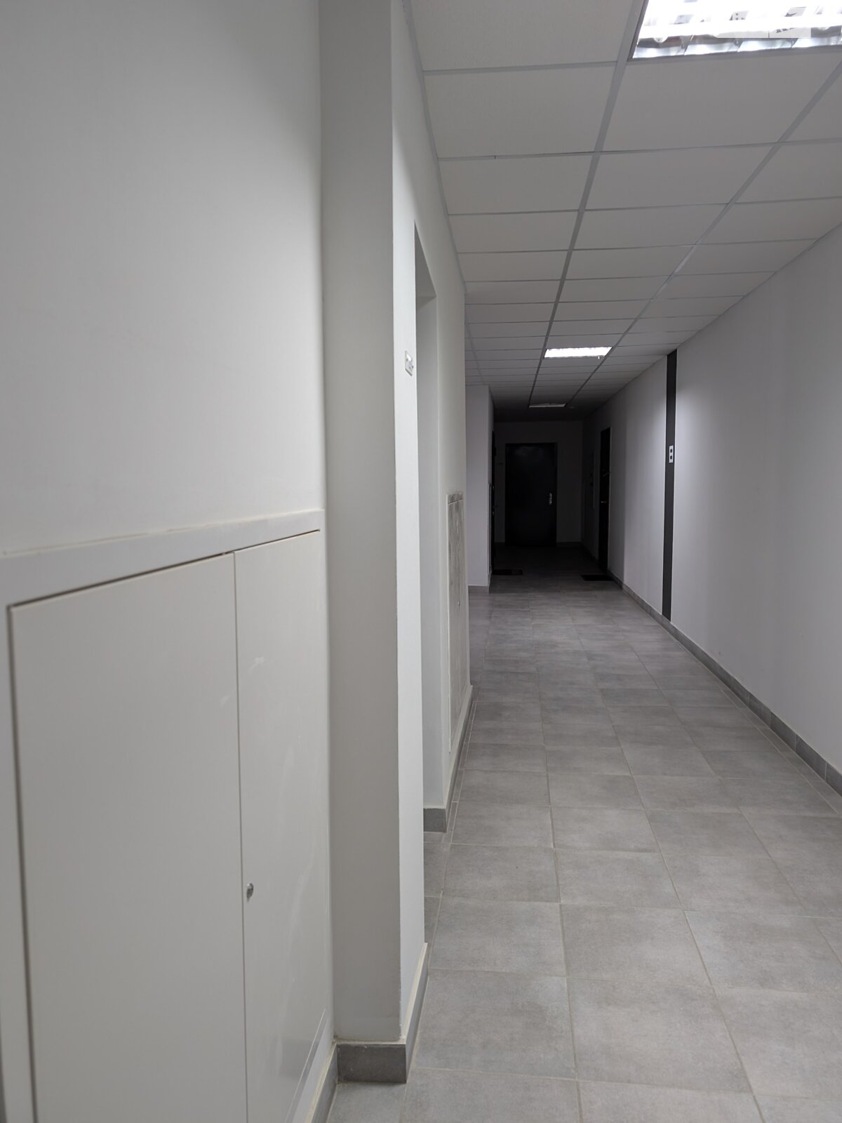 Продажа трехкомнатной квартиры в Харькове, на просп. Героев Харькова 158, район undefined фото 1 Продажа трехкомнатной квартиры в Харькове, на просп. Героев Харькова 158, район undefined фото 1