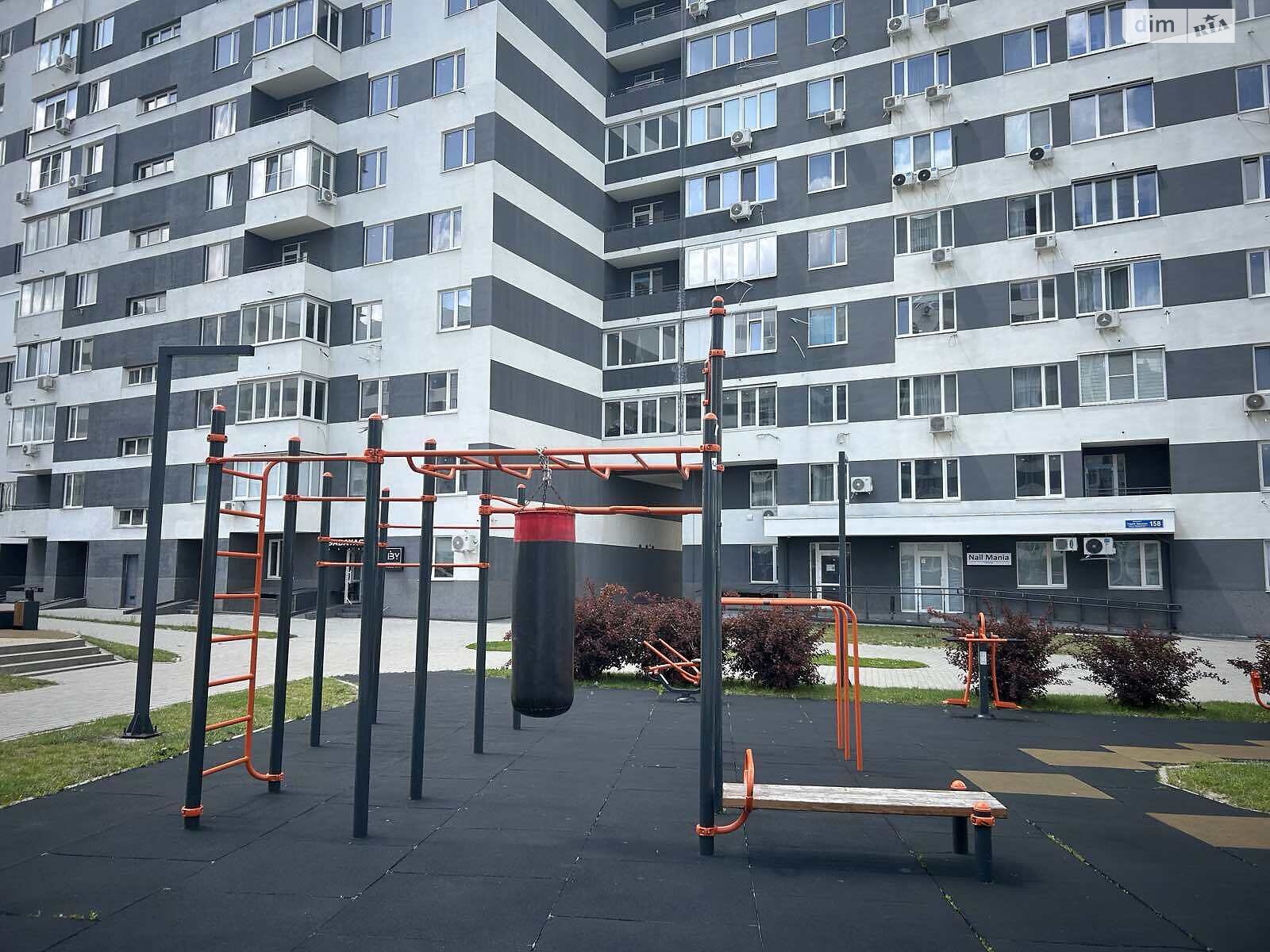 Продаж трикімнатної квартири в Харкові, на просп. Героїв Харкова 156, район undefined фото 1 Продаж трикімнатної квартири в Харкові, на просп. Героїв Харкова 156, район undefined фото 1