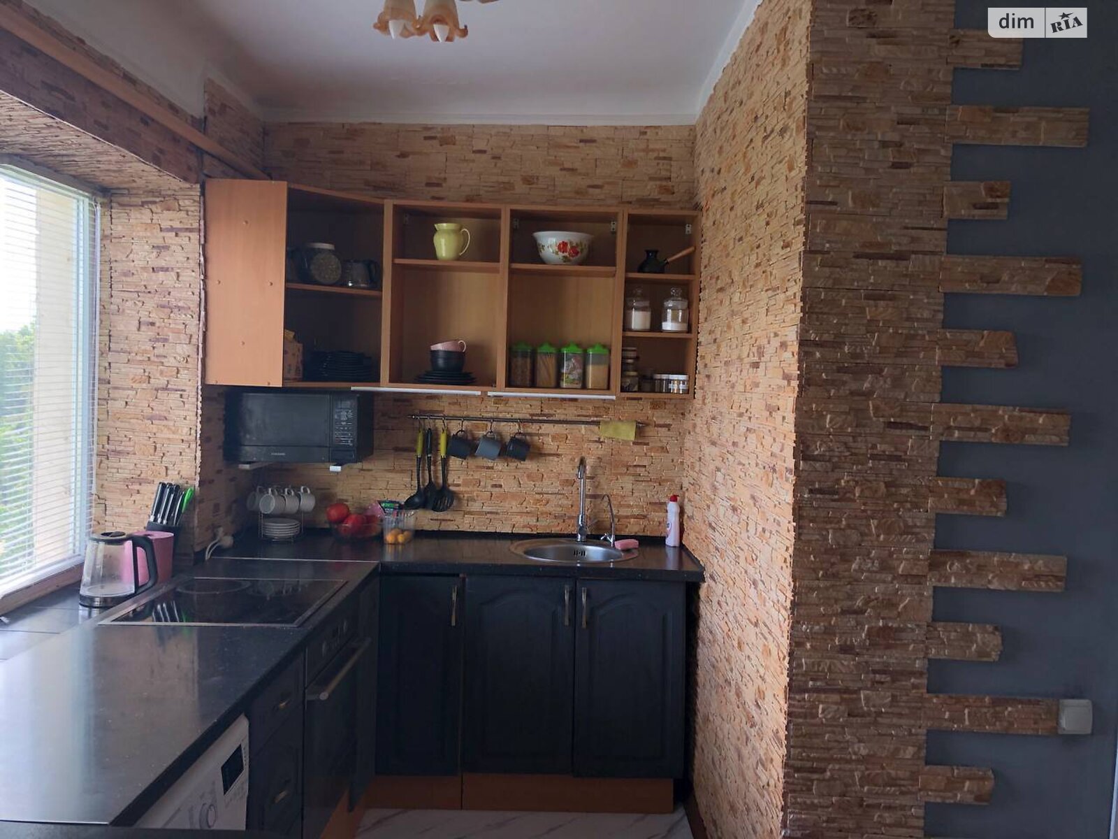 Продаж чотирикімнатної квартири в Харкові, на вул. Харківських Дивізій 17, район undefined фото 1 Продаж чотирикімнатної квартири в Харкові, на вул. Харківських Дивізій 17, район undefined фото 1
