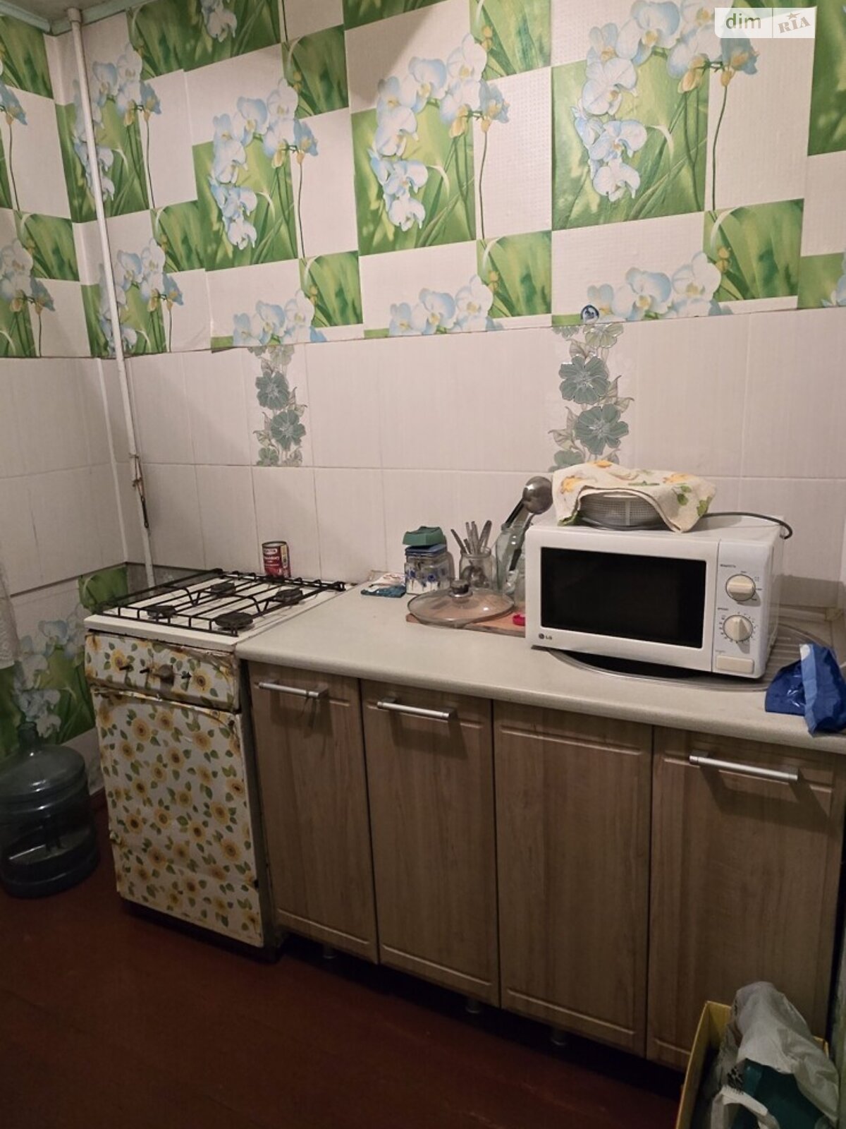 Продажа трехкомнатной квартиры в Харькове, на бул. Жасминовый, район Слободской фото 1 Продажа трехкомнатной квартиры в Харькове, на бул. Жасминовый, район Слободской фото 1