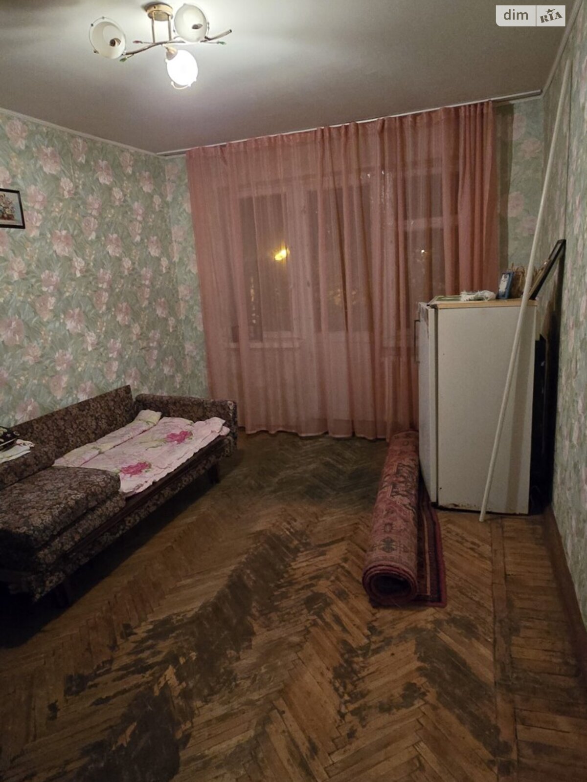 Продажа трехкомнатной квартиры в Харькове, на бул. Жасминовый, район Слободской фото 1 Продажа трехкомнатной квартиры в Харькове, на бул. Жасминовый, район Слободской фото 1