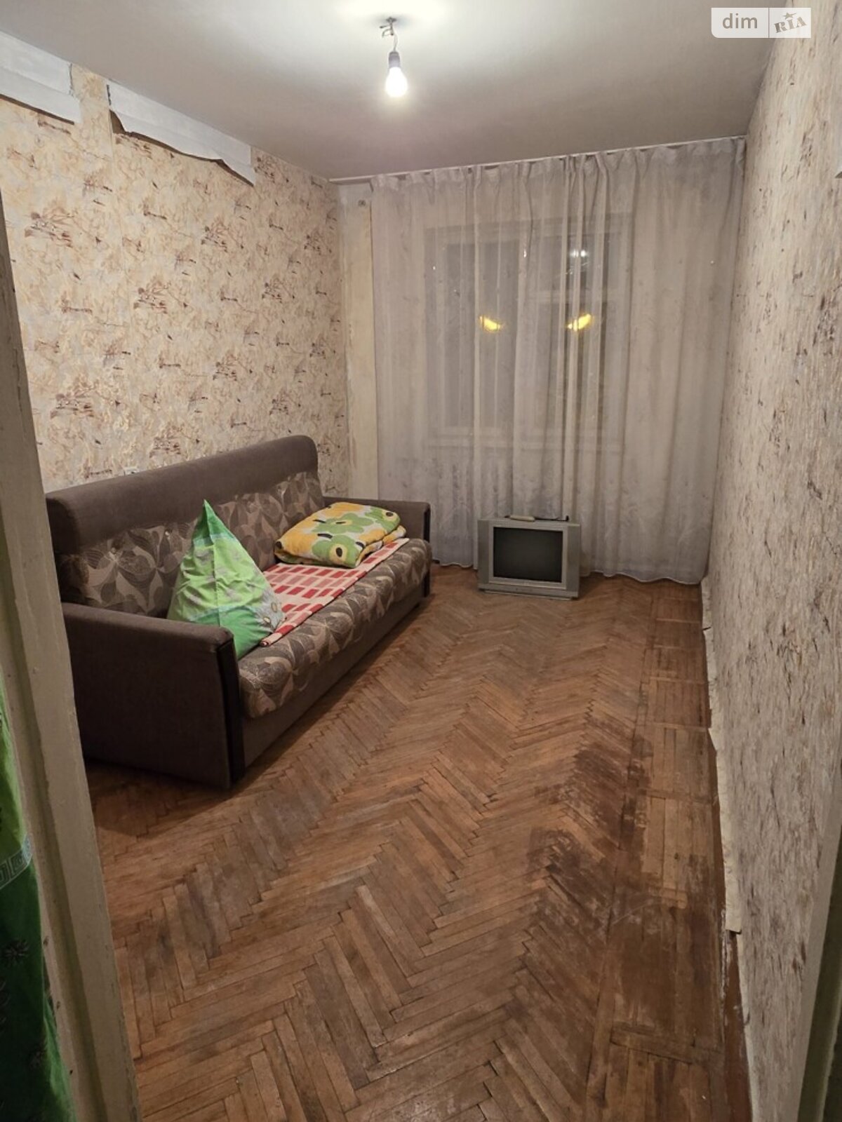 Продажа трехкомнатной квартиры в Харькове, на бул. Жасминовый, район Слободской фото 1 Продажа трехкомнатной квартиры в Харькове, на бул. Жасминовый, район Слободской фото 1