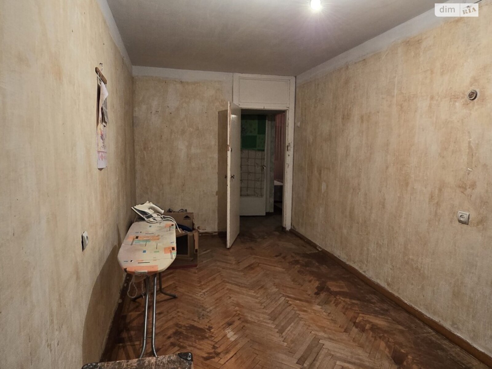 Продажа трехкомнатной квартиры в Харькове, на бул. Жасминовый, район Слободской фото 1 Продажа трехкомнатной квартиры в Харькове, на бул. Жасминовый, район Слободской фото 1