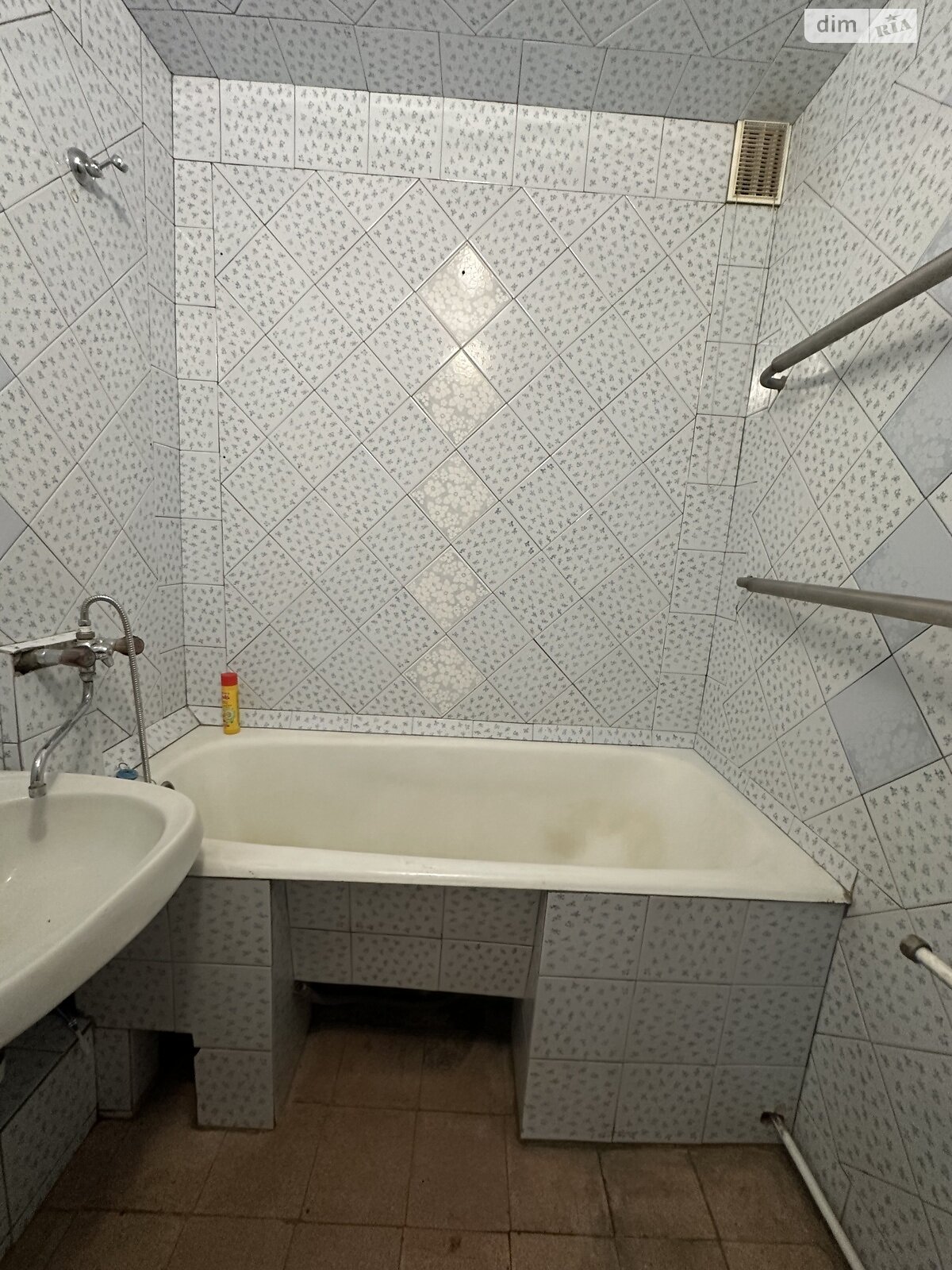 Продаж двокімнатної квартири в Харкові, на вул. Каденюка 3/1, фото 1 Продаж двокімнатної квартири в Харкові, на вул. Каденюка 3/1, фото 1