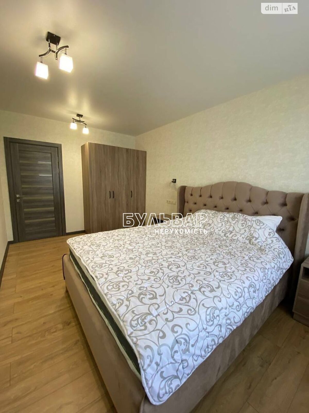 Продаж трикімнатної квартири в Харкові, на просп. Льва Ландау 52Б, район undefined фото 1 Продаж трикімнатної квартири в Харкові, на просп. Льва Ландау 52Б, район undefined фото 1