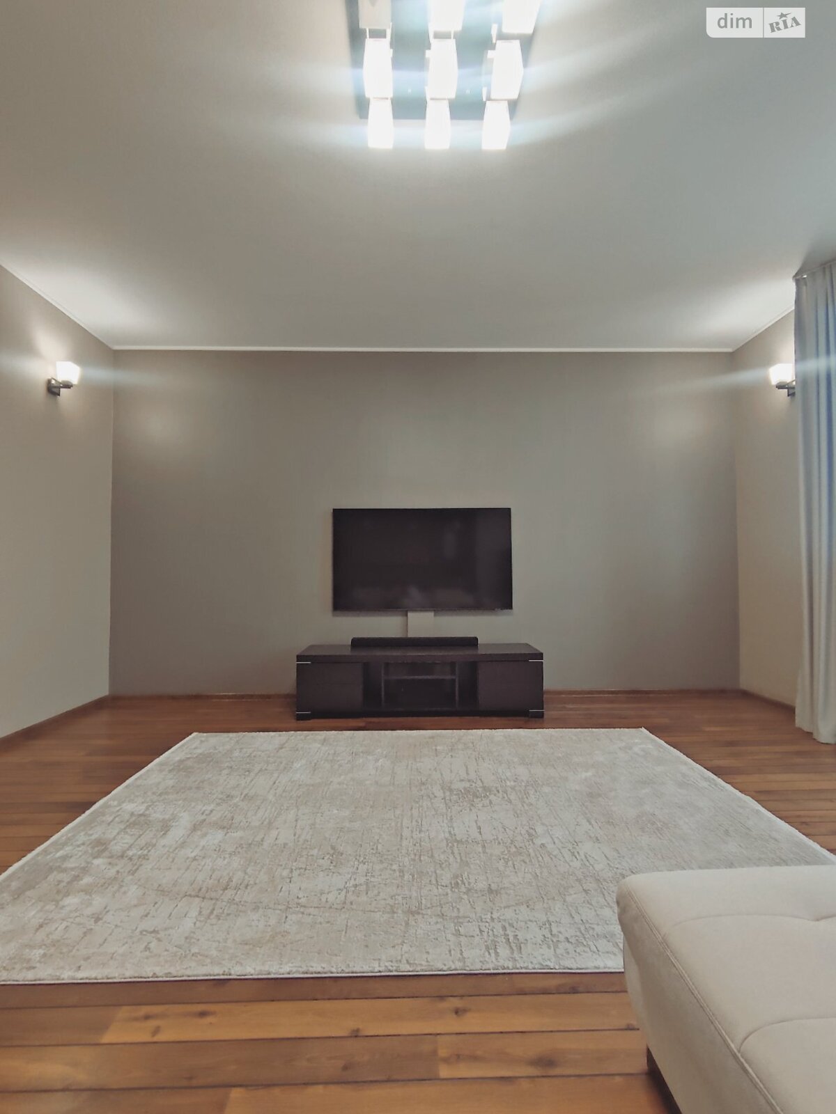 Продажа трехкомнатной квартиры в Харькове, на ул. Олимпийская 10Б, район undefined фото 1