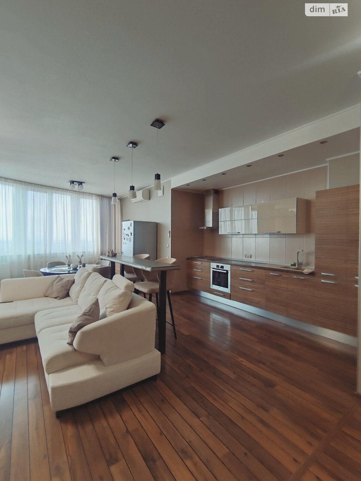 Продажа трехкомнатной квартиры в Харькове, на ул. Олимпийская 10Б, район undefined фото 1