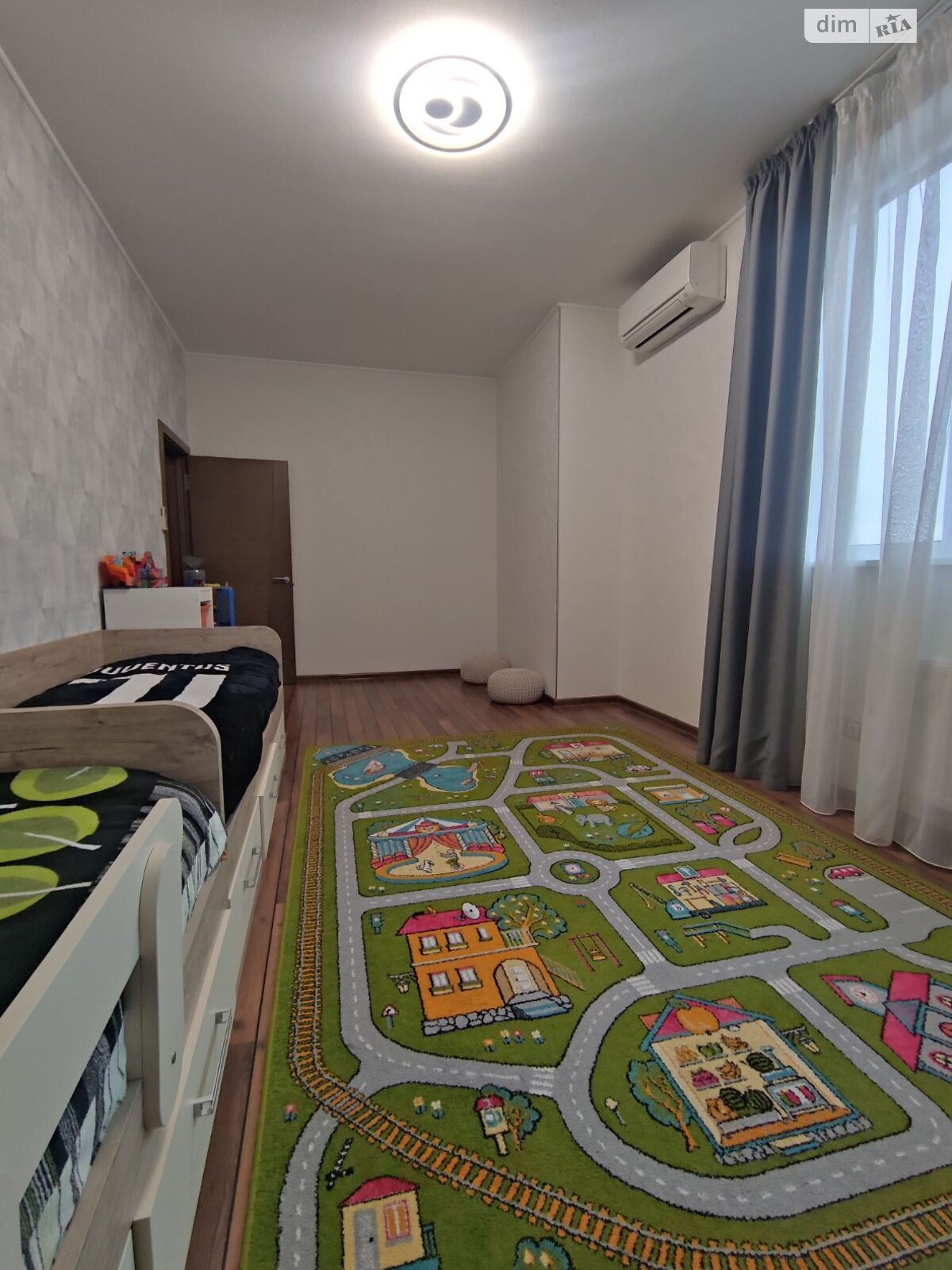 Продажа трехкомнатной квартиры в Харькове, на ул. Олимпийская 10Б, район undefined фото 1