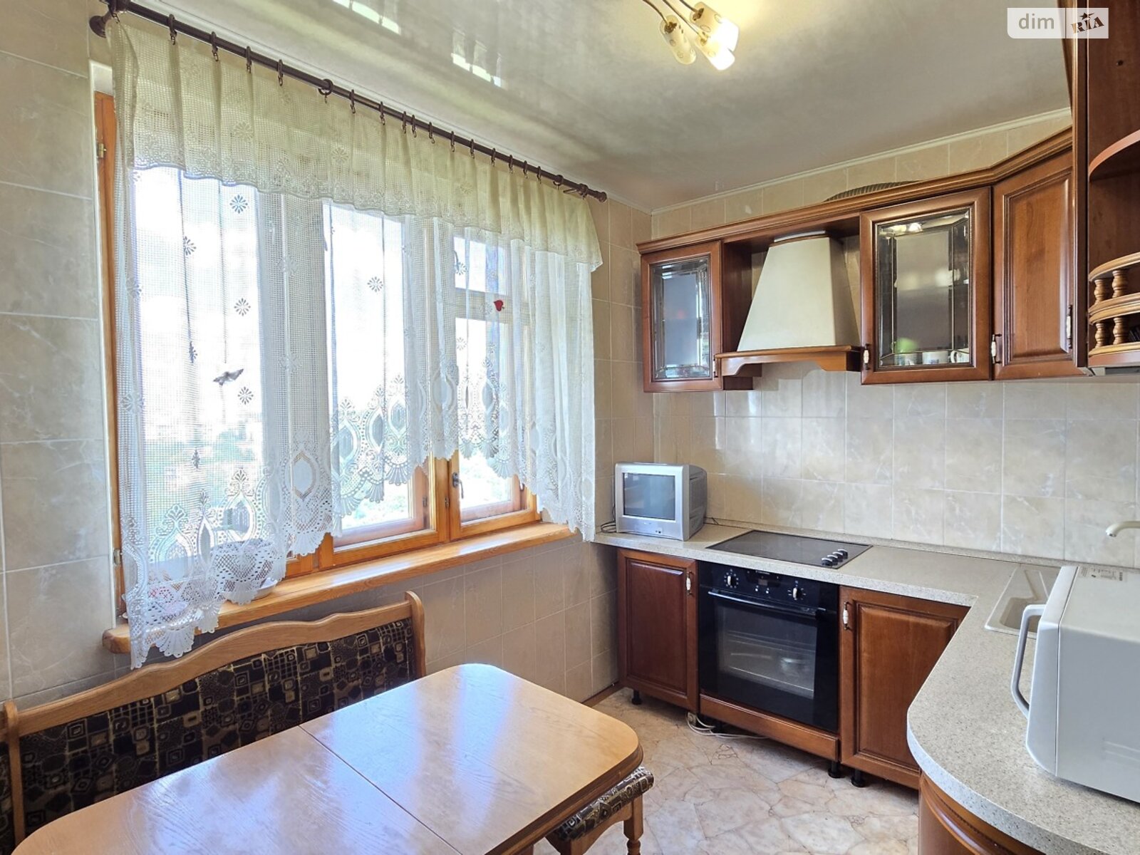Продажа трехкомнатной квартиры в Харькове, на пр. Садовый 26, фото 1 Продажа трехкомнатной квартиры в Харькове, на пр. Садовый 26, фото 1
