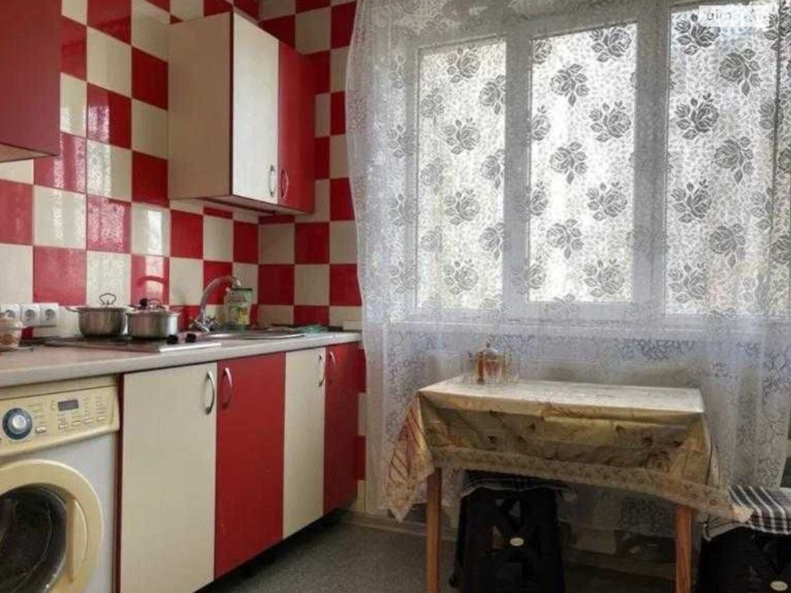 Продаж однокімнатної квартири в Харкові, на пров. Байрона 39, район Нові Дома фото 1 Продаж однокімнатної квартири в Харкові, на пров. Байрона 39, район Нові Дома фото 1