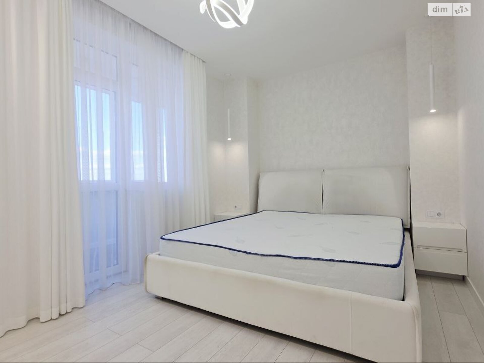 Продаж трикімнатної квартири в Харкові, на просп. Героїв Харкова 162, район Нові Дома фото 1 Продаж трикімнатної квартири в Харкові, на просп. Героїв Харкова 162, район Нові Дома фото 1