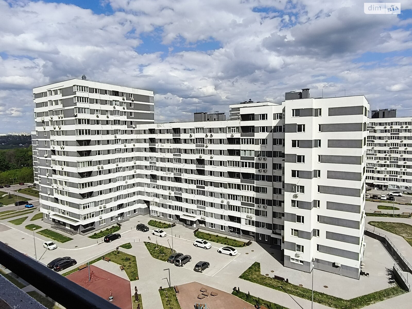 Продаж трикімнатної квартири в Харкові, на просп. Героїв Харкова 158, район Нові Дома фото 1 Продаж трикімнатної квартири в Харкові, на просп. Героїв Харкова 158, район Нові Дома фото 1