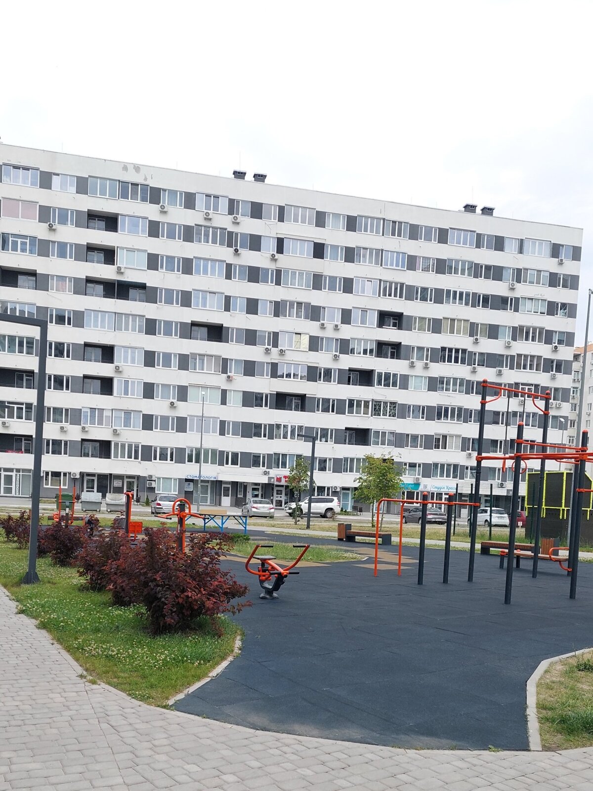 Продажа трехкомнатной квартиры в Харькове, на просп. Героев Харькова 162, район Новые Дома фото 1 Продажа трехкомнатной квартиры в Харькове, на просп. Героев Харькова 162, район Новые Дома фото 1