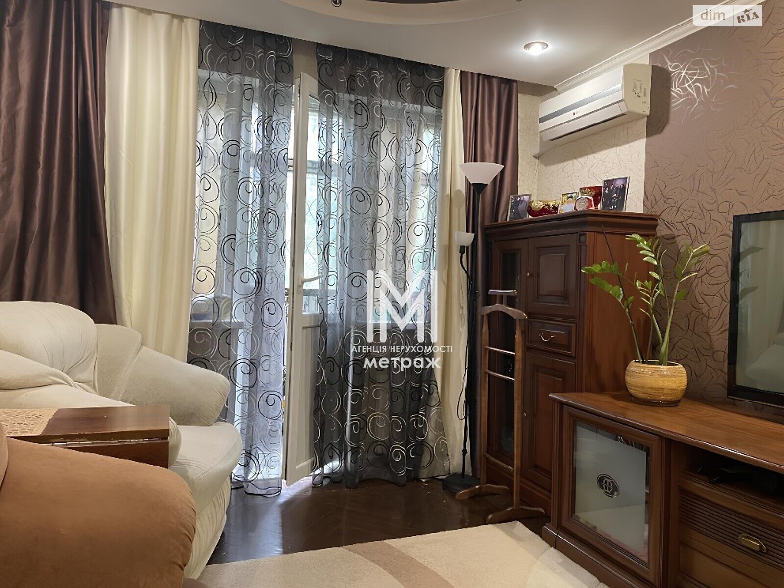 Продаж двокімнатної квартири в Харкові, на просп. Героїв Харкова 240, фото 1 Продаж двокімнатної квартири в Харкові, на просп. Героїв Харкова 240, фото 1