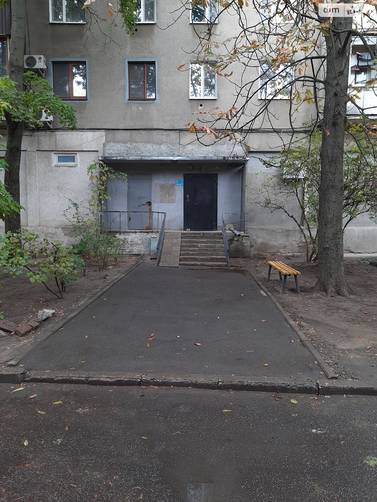 Продажа трехкомнатной квартиры в Харькове, на просп. Льва Ландау 12, фото 1 Продажа трехкомнатной квартиры в Харькове, на просп. Льва Ландау 12, фото 1