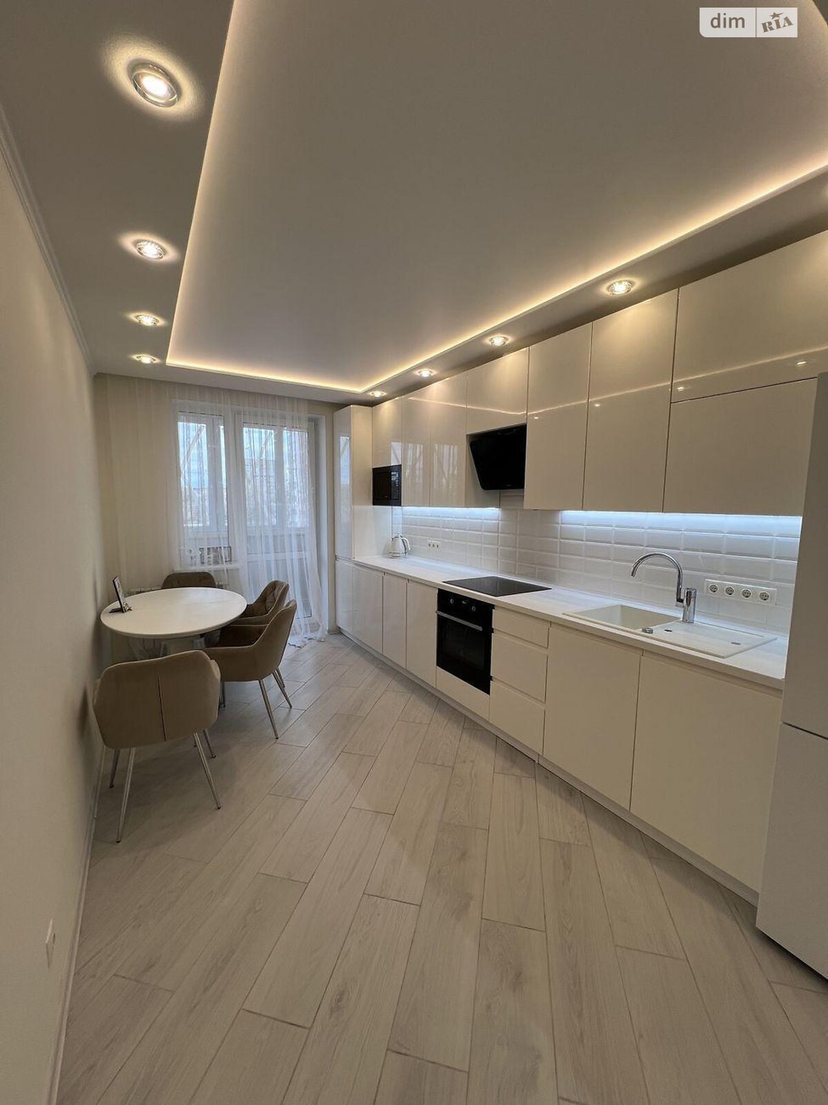 Продаж однокімнатної квартири в Харкові, на пр. Садовий 15, район Нові Дома фото 1