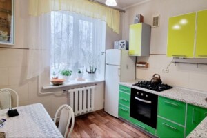 Продажа трехкомнатной квартиры в Харькове, на просп. Льва Ландау 3, район Одесская фото 2