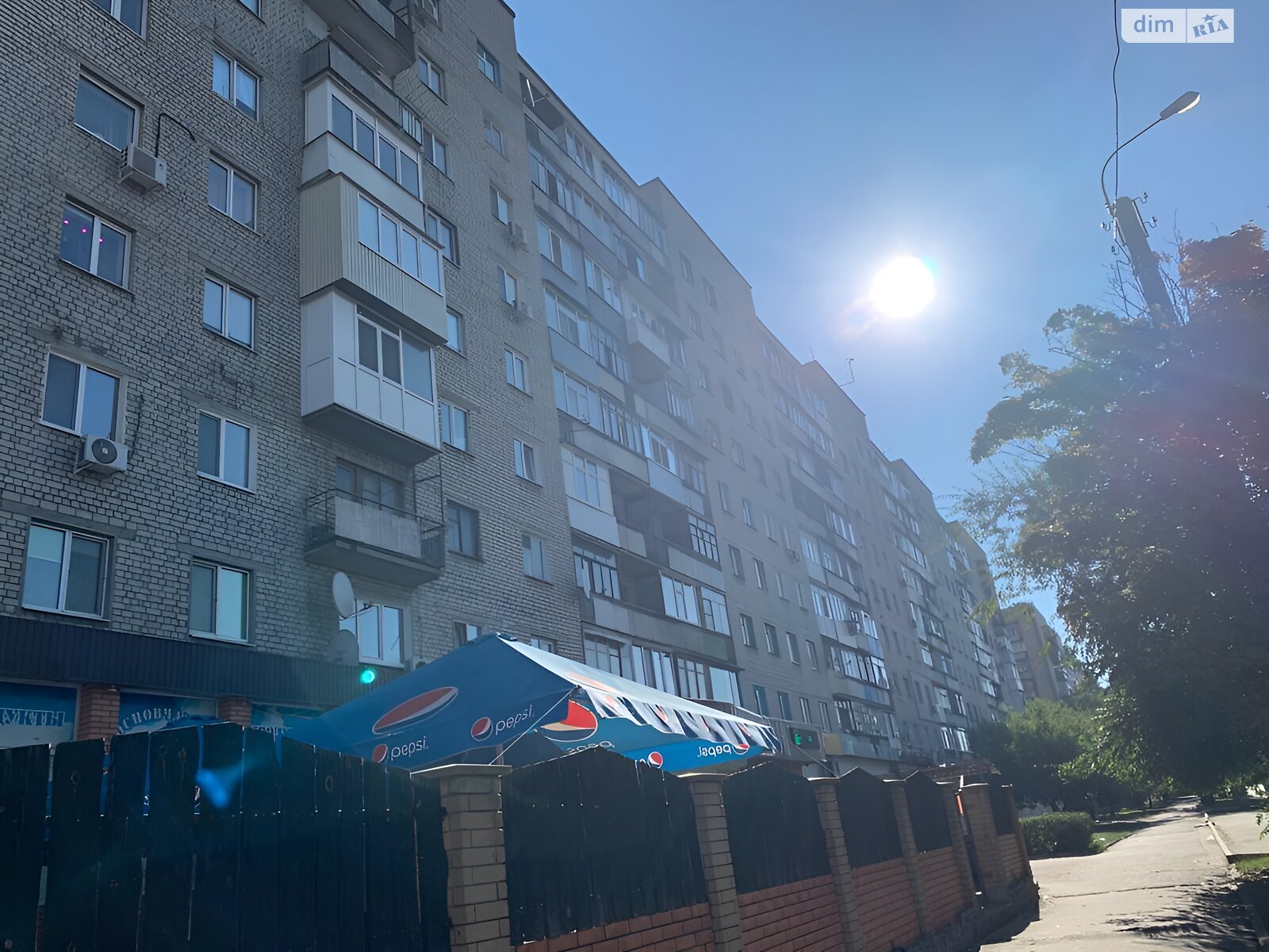 Продаж трикімнатної квартири в Харкові, на вул. Павла Тичини 26, район Основа фото 1 Продаж трикімнатної квартири в Харкові, на вул. Павла Тичини 26, район Основа фото 1