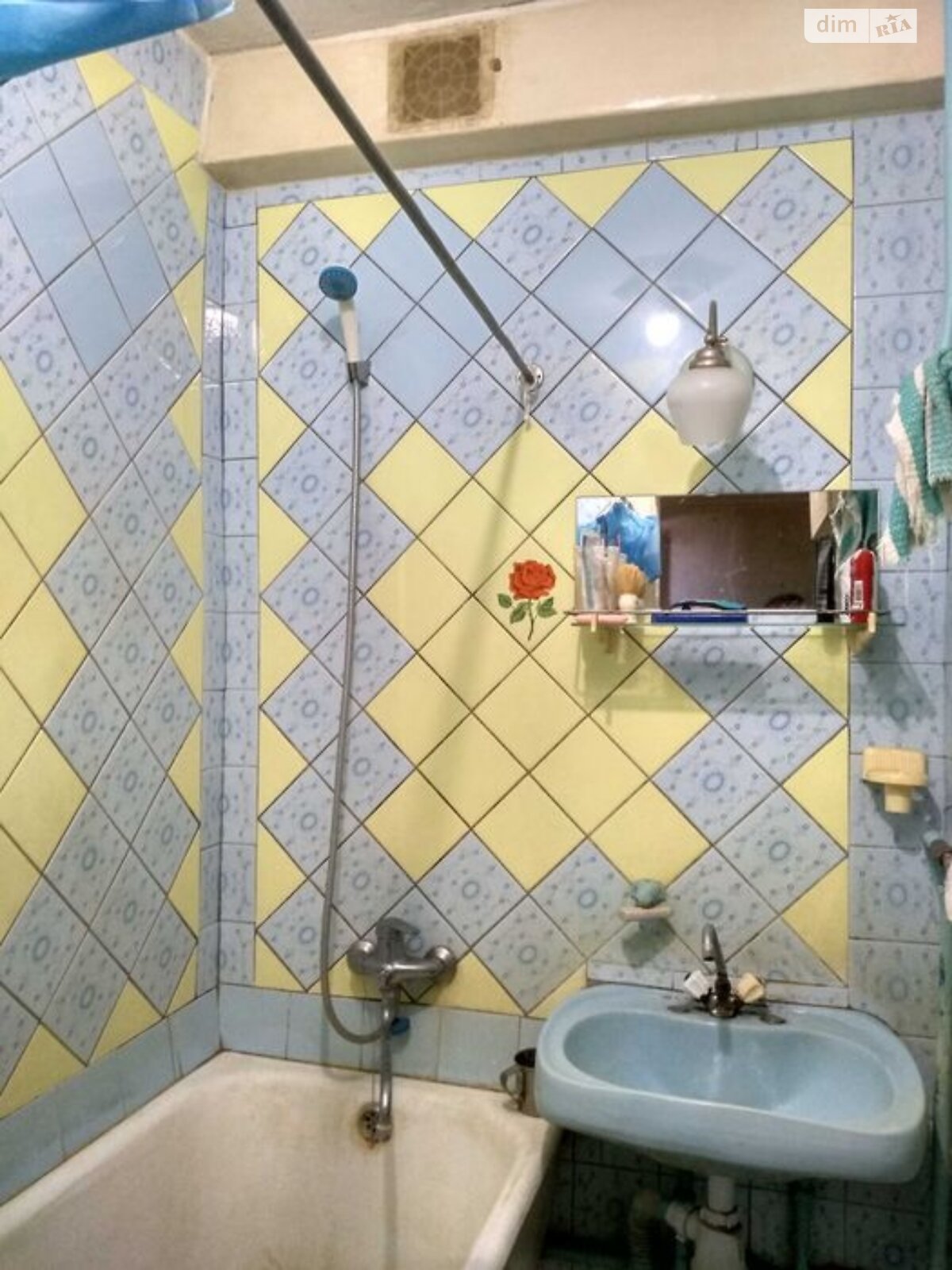Продажа трехкомнатной квартиры в Харькове, на наб. Гимназическая 26, район Основянский фото 1 Продажа трехкомнатной квартиры в Харькове, на наб. Гимназическая 26, район Основянский фото 1