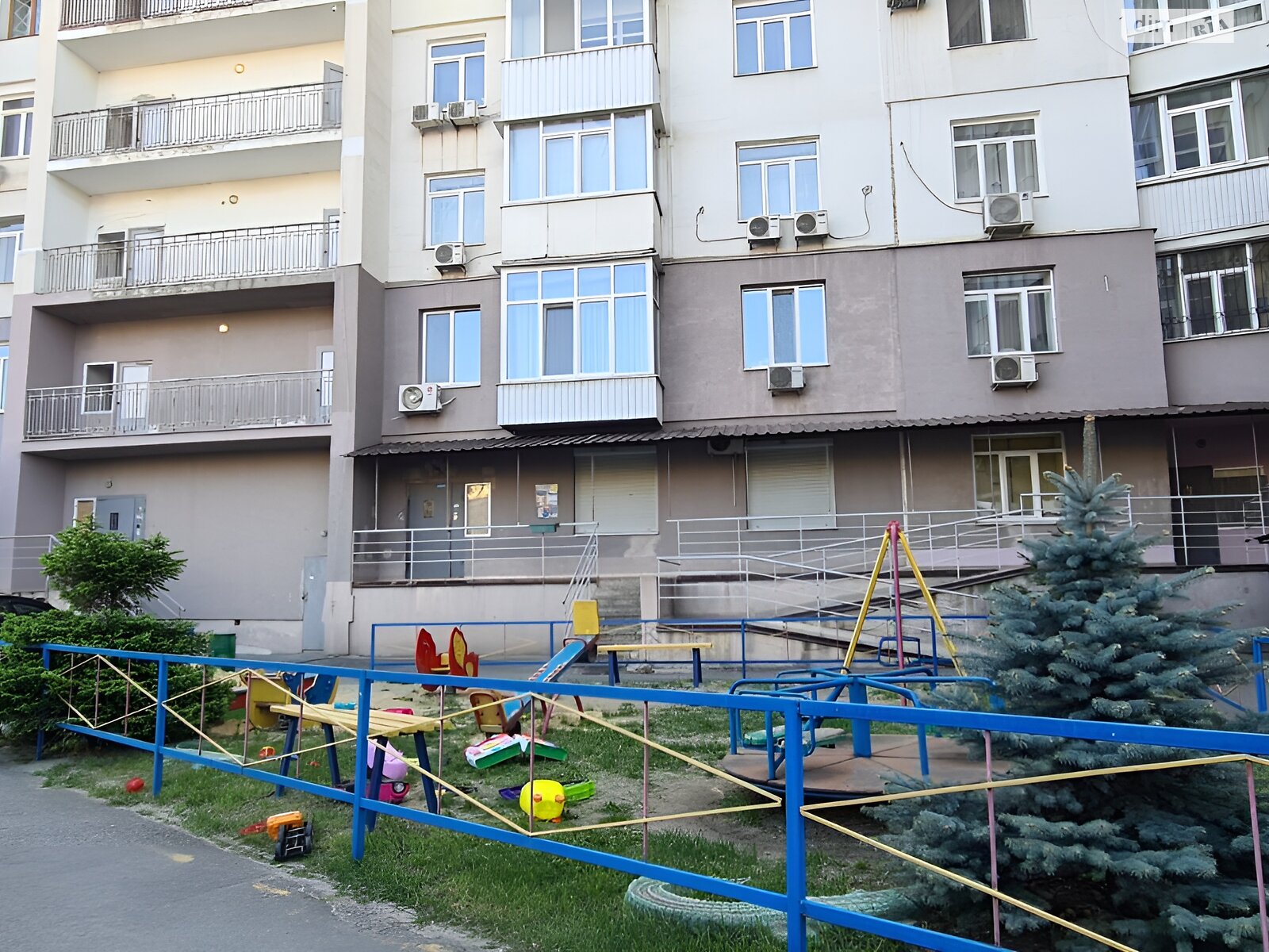 Продаж трикімнатної квартири в Харкові, на вул. Греківська 5, район Основ’янський фото 1 Продаж трикімнатної квартири в Харкові, на вул. Греківська 5, район Основ’янський фото 1