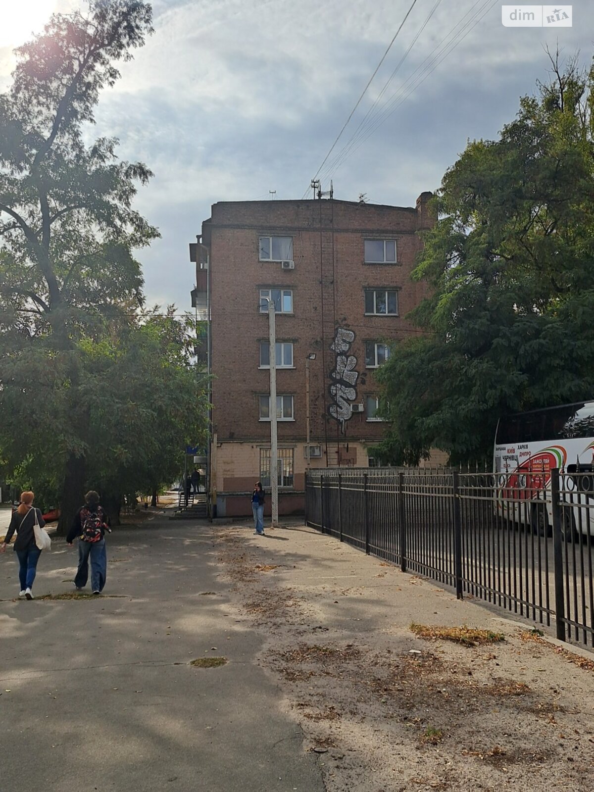 Продаж трикімнатної квартири в Харкові, на пров. Мовчанівський 12, район Основ’янський фото 1 Продаж трикімнатної квартири в Харкові, на пров. Мовчанівський 12, район Основ’янський фото 1