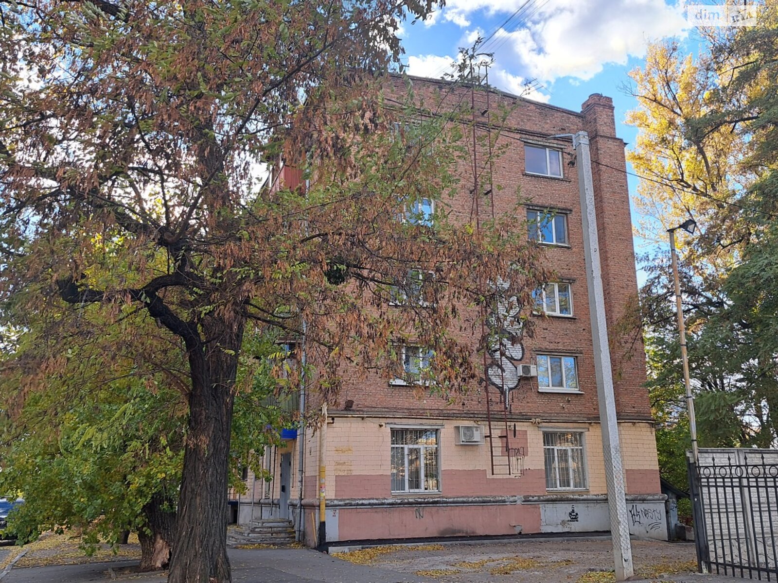 Продаж трикімнатної квартири в Харкові, на пров. Мовчанівський 12, район Основ’янський фото 1 Продаж трикімнатної квартири в Харкові, на пров. Мовчанівський 12, район Основ’янський фото 1