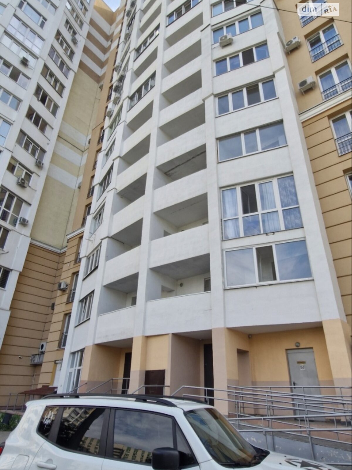 Продажа однокомнатной квартиры в Харькове, на ул. Молочная 32, район Основянский фото 1 Продажа однокомнатной квартиры в Харькове, на ул. Молочная 32, район Основянский фото 1