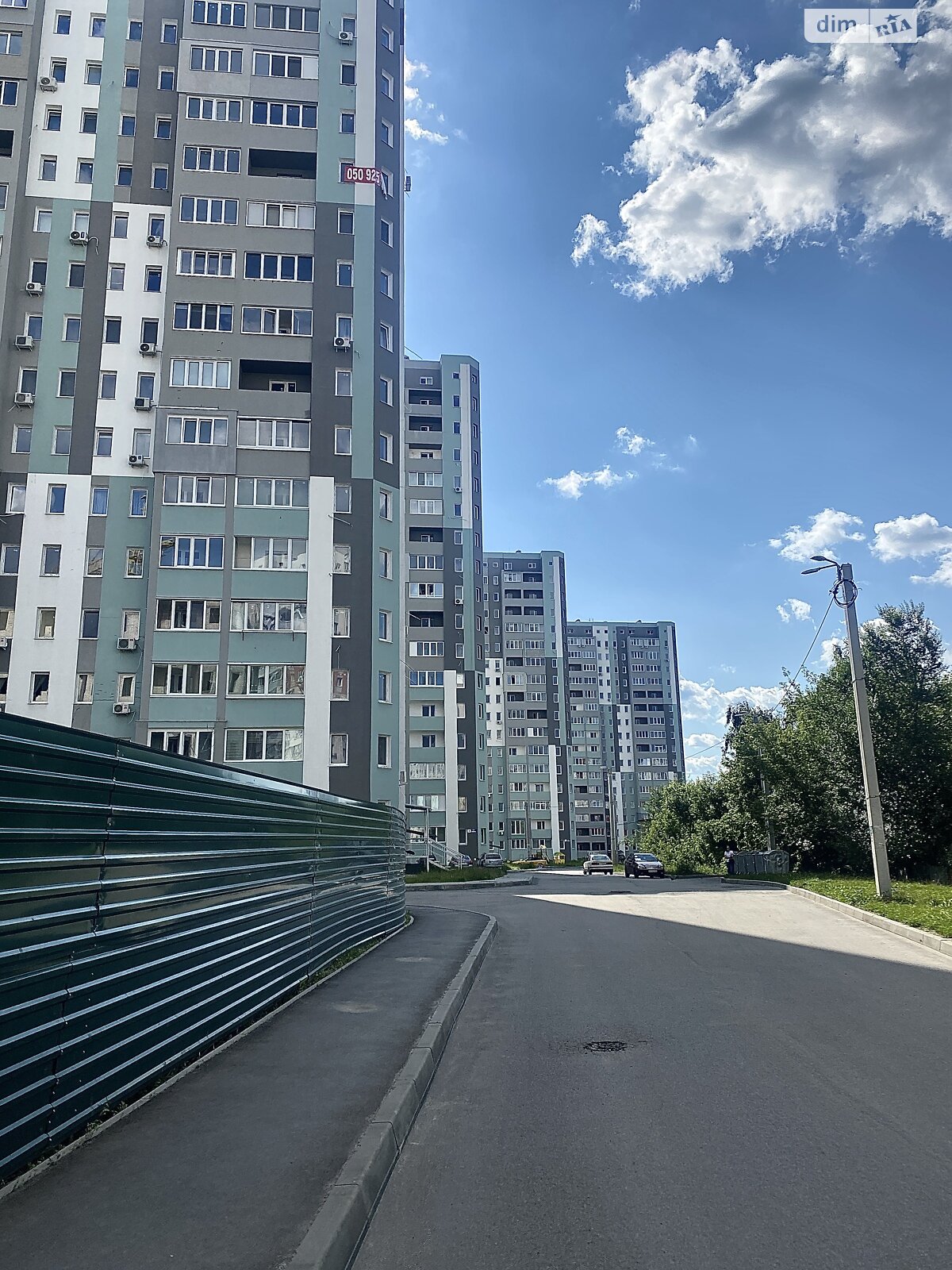 Продаж двокімнатної квартири в Харкові, на вул. Заливна 12, район Основ’янський фото 1 Продаж двокімнатної квартири в Харкові, на вул. Заливна 12, район Основ’янський фото 1