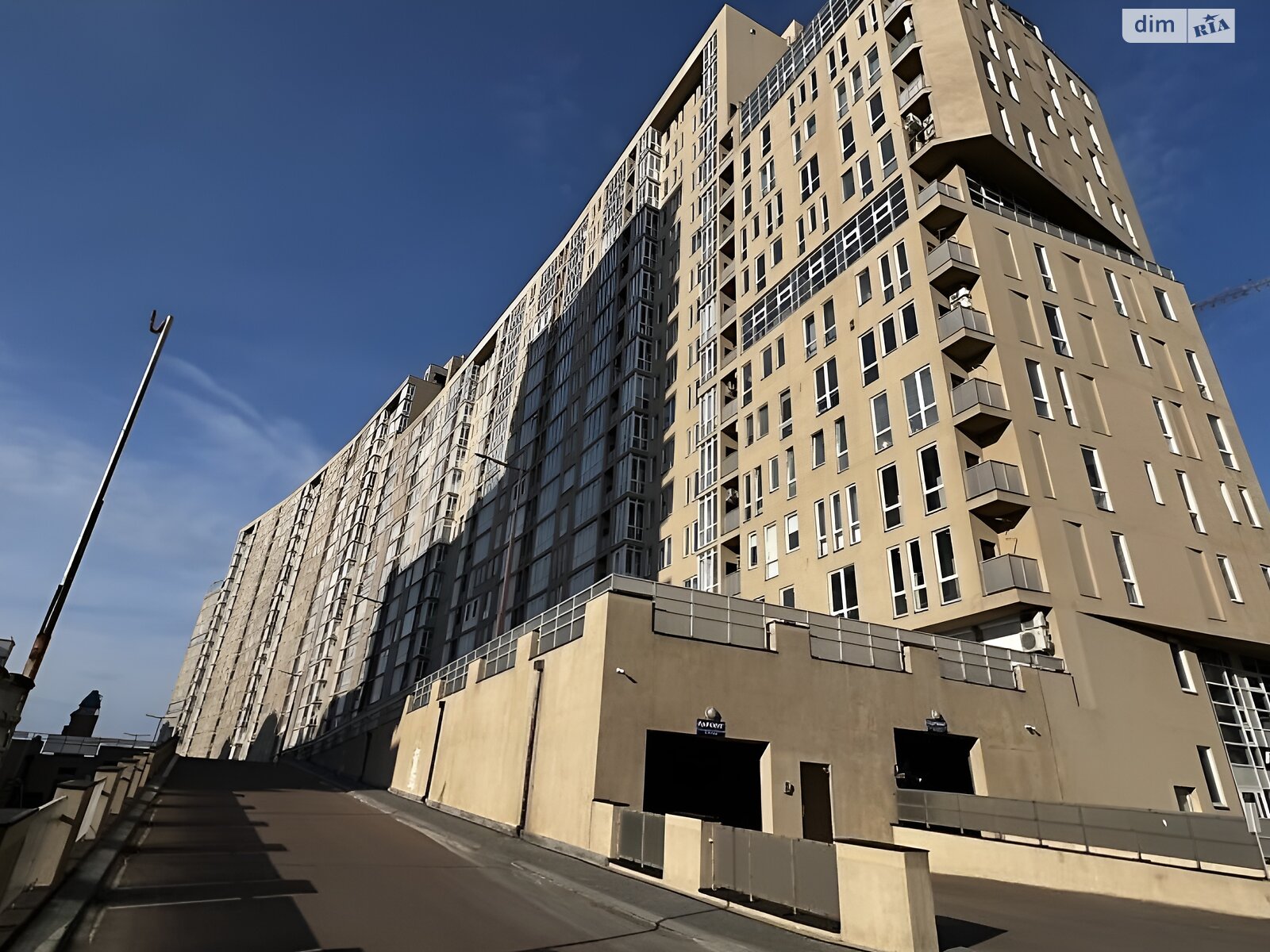 Продаж трикімнатної квартири в Харкові, на вул. Клочківська 117, район Павлівка фото 1 Продаж трикімнатної квартири в Харкові, на вул. Клочківська 117, район Павлівка фото 1