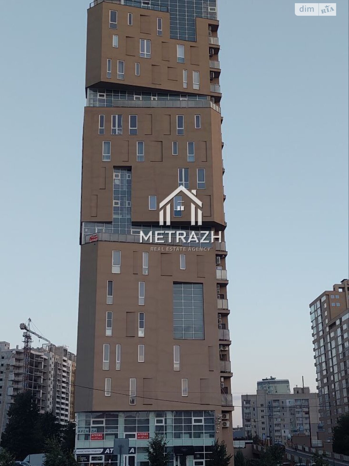 Продажа трехкомнатной квартиры в Харькове, на ул. Клочковская 117, район Павловка фото 1 Продажа трехкомнатной квартиры в Харькове, на ул. Клочковская 117, район Павловка фото 1