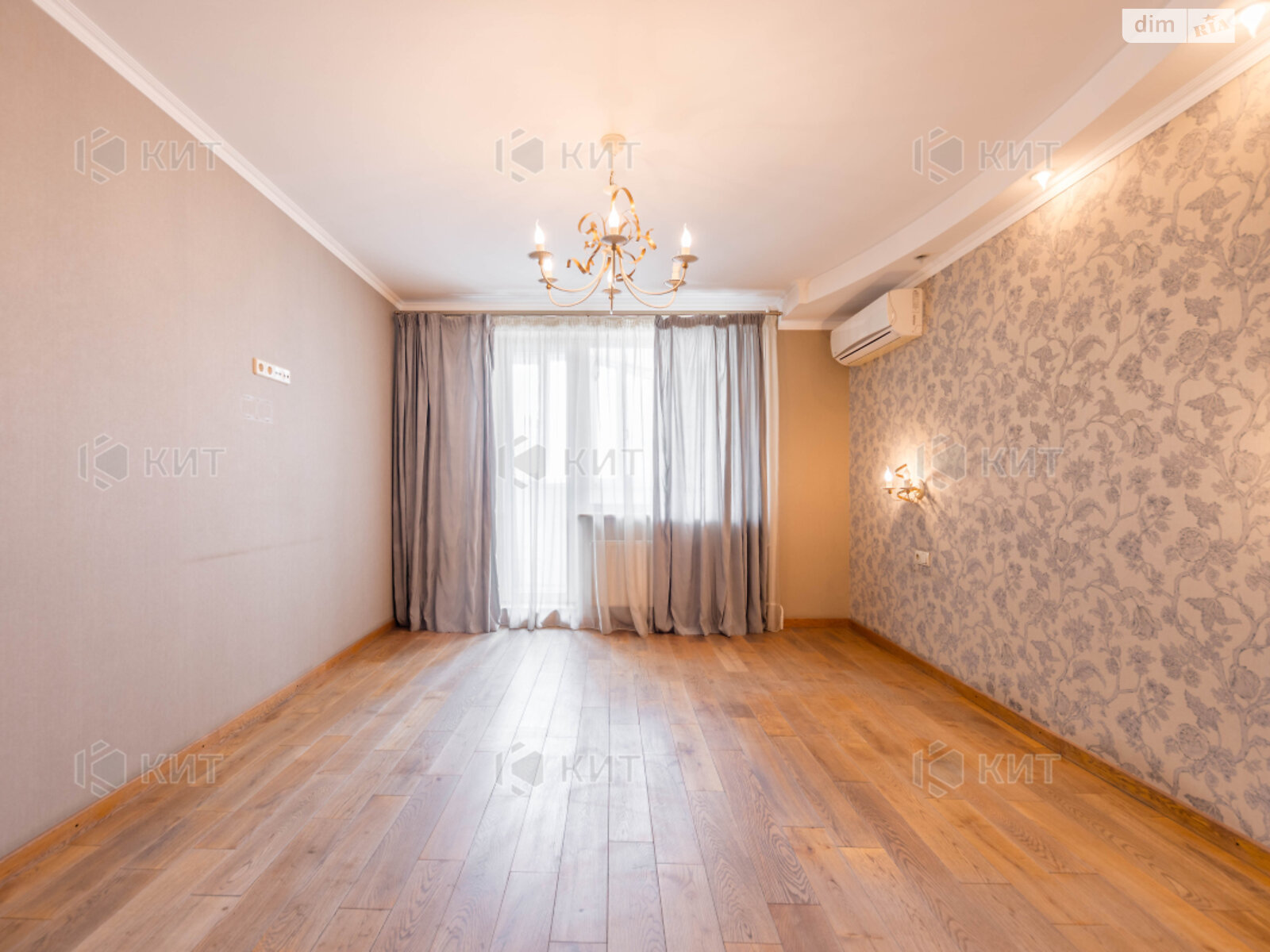 Продаж чотирикімнатної квартири в Харкові, на вул. Сухумська 24, район Павлівка фото 1 Продаж чотирикімнатної квартири в Харкові, на вул. Сухумська 24, район Павлівка фото 1