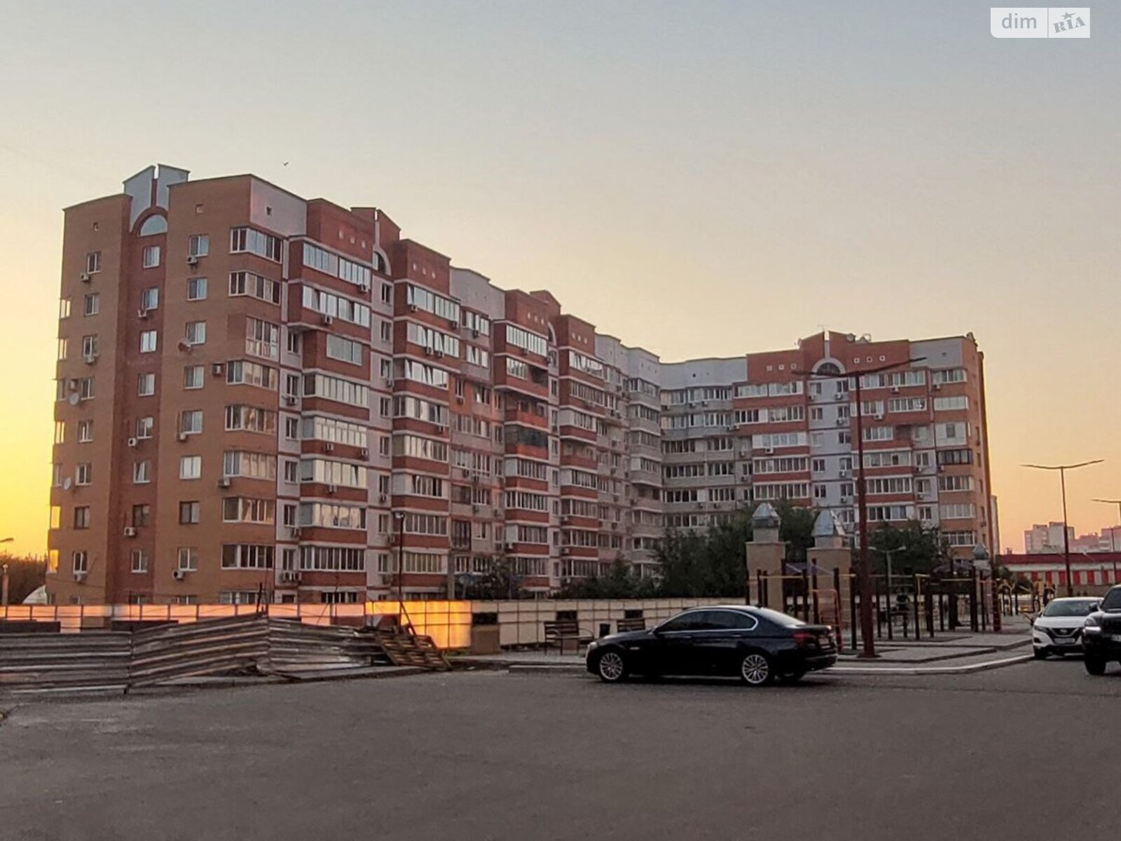 Продажа трехкомнатной квартиры в Харькове, на ул. Сухумская 24, район Павловка фото 1 Продажа трехкомнатной квартиры в Харькове, на ул. Сухумская 24, район Павловка фото 1