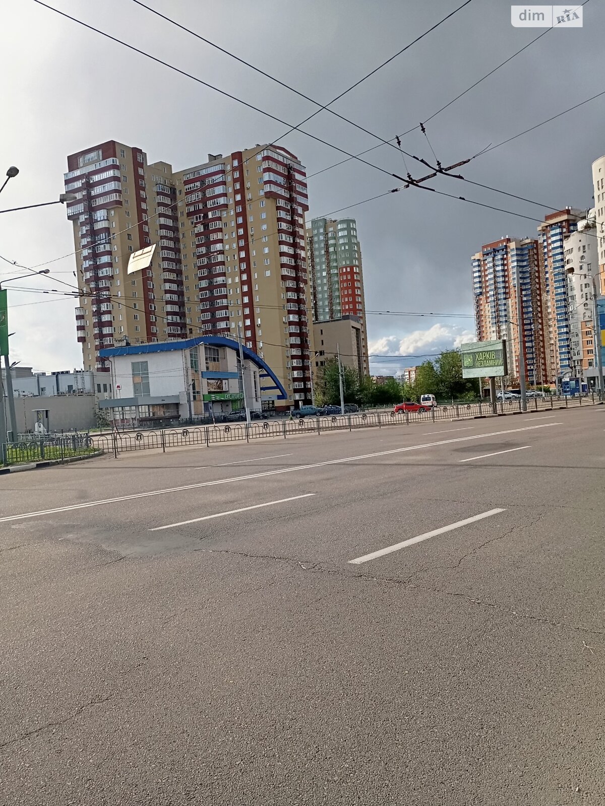 Продаж двокімнатної квартири в Харкові, на просп. Науки 47, район Павлове Поле фото 1 Продаж двокімнатної квартири в Харкові, на просп. Науки 47, район Павлове Поле фото 1