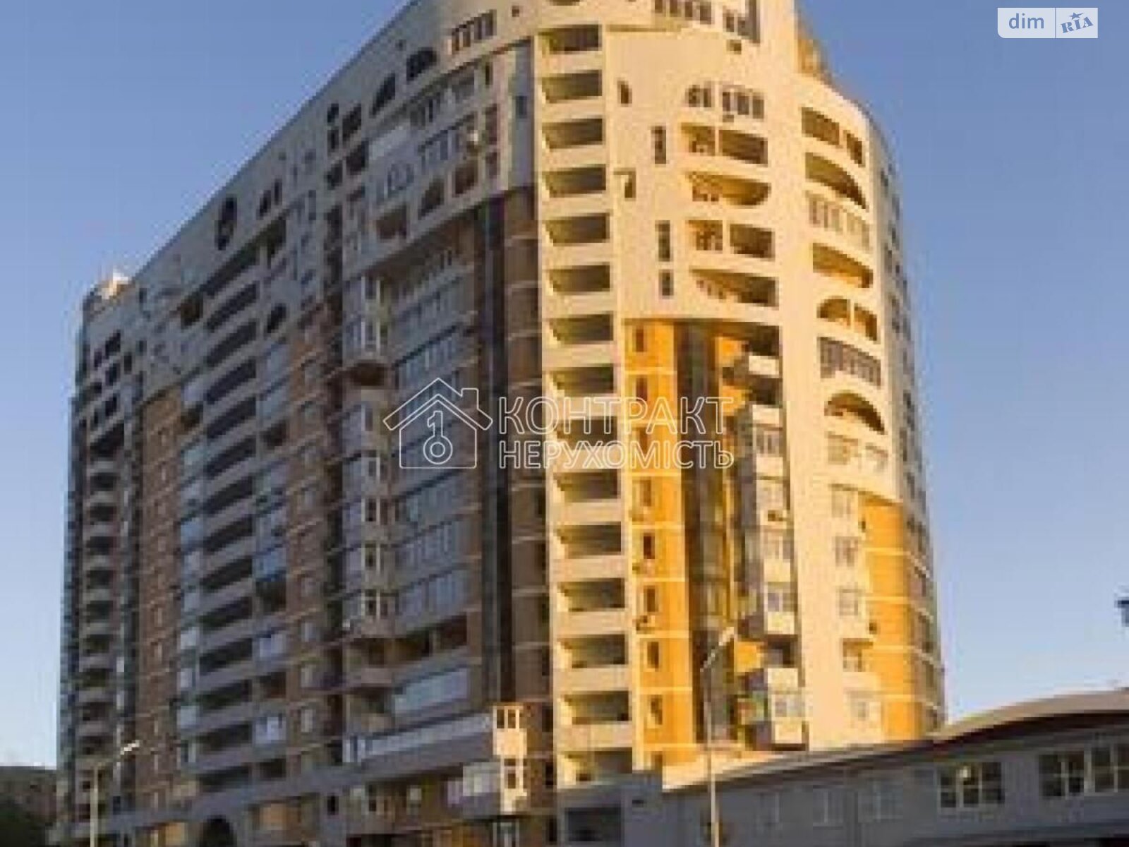 Продажа трехкомнатной квартиры в Харькове, на просп. Науки, район Павлово Поле фото 1 Продажа трехкомнатной квартиры в Харькове, на просп. Науки, район Павлово Поле фото 1