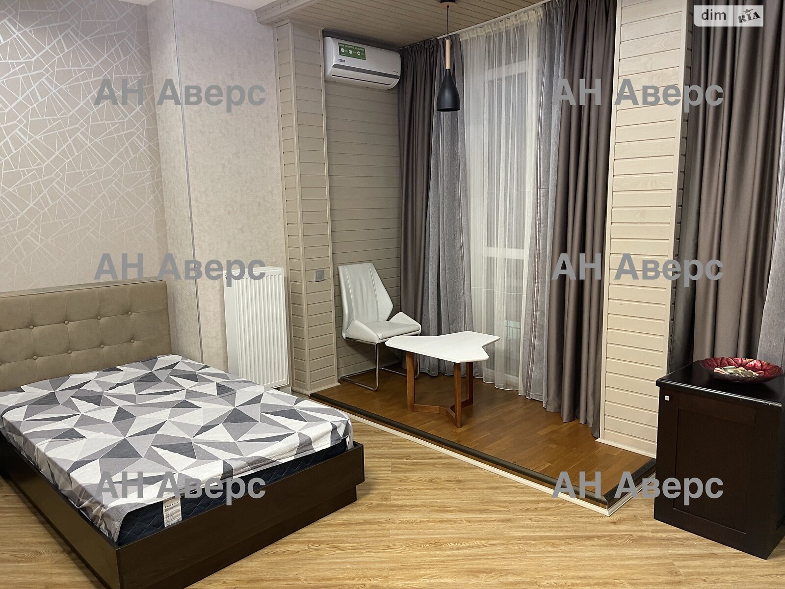Продажа трехкомнатной квартиры в Харькове, на просп. Науки 9Д, район Павлово Поле фото 1 Продажа трехкомнатной квартиры в Харькове, на просп. Науки 9Д, район Павлово Поле фото 1